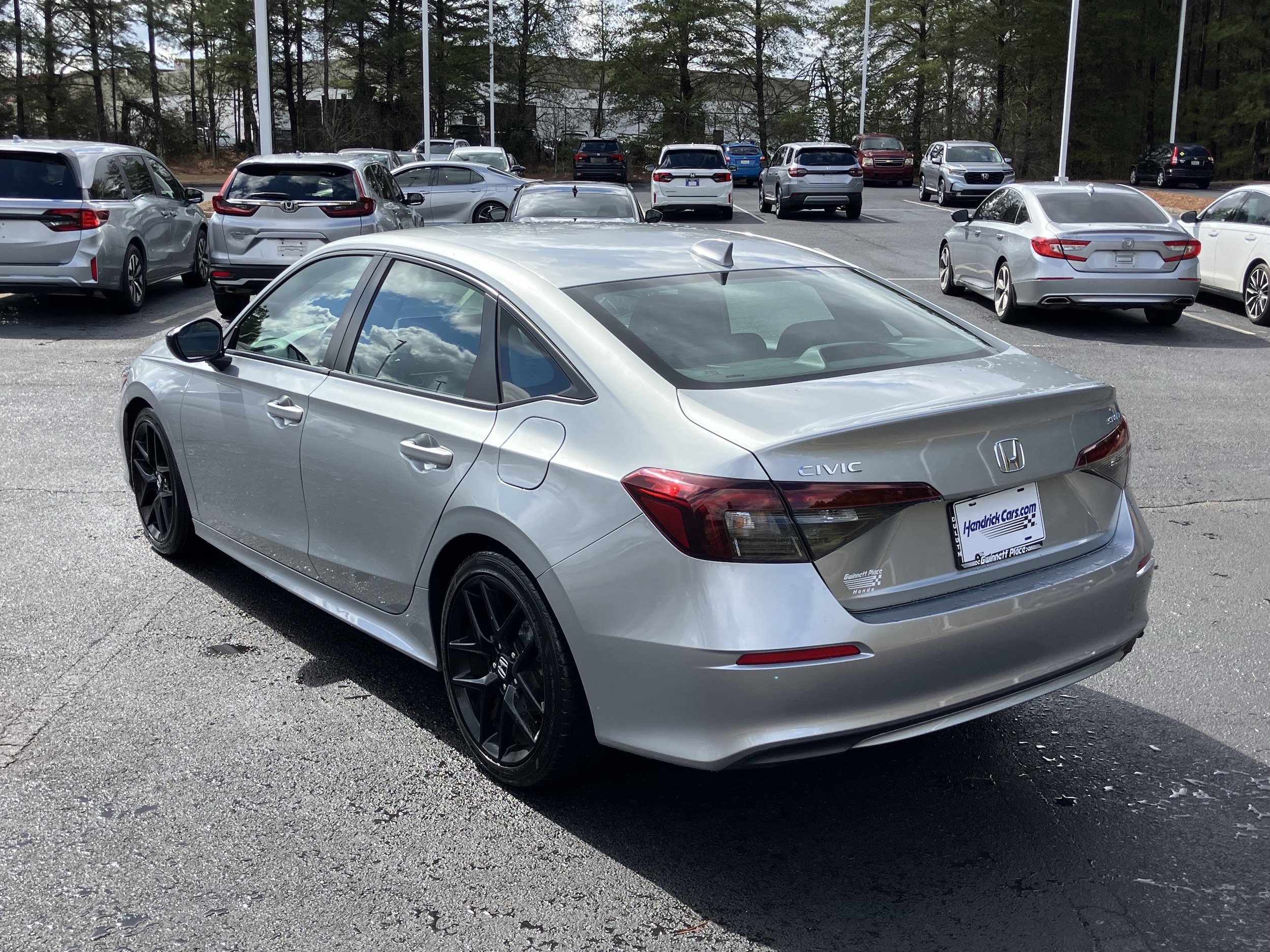 2025 Honda Civic Sport CVT photo 3