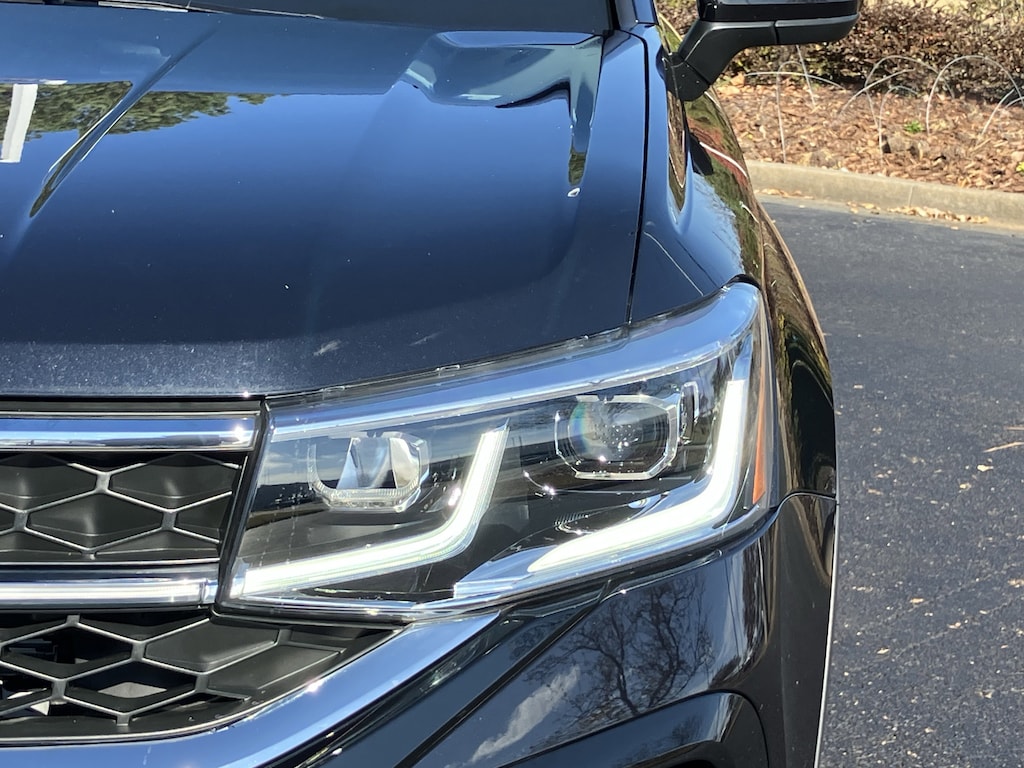 Used 2023 Volkswagen Taos SEL 4MOTION *Ltd Avail* SUV