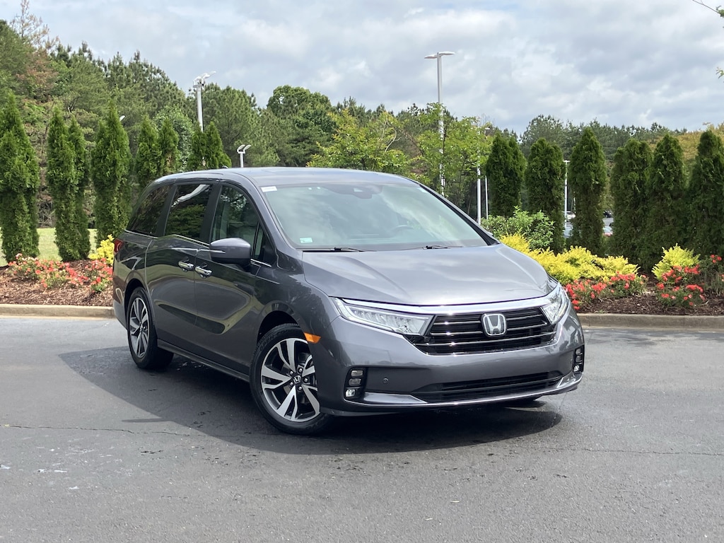 Certified 2023 Honda Odyssey Touring Auto Minivan