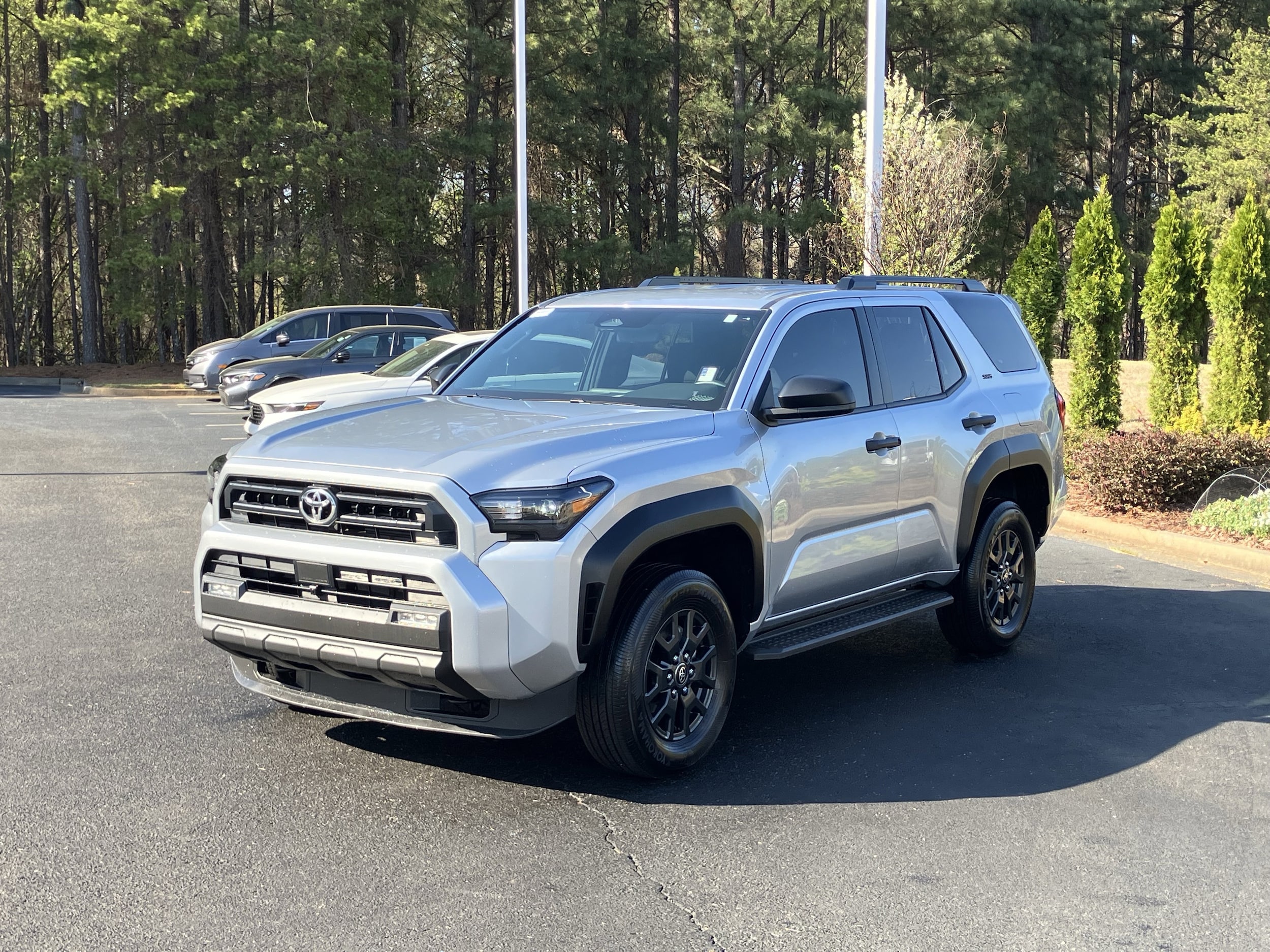 2025 Toyota 4Runner SR5 4WD photo 4