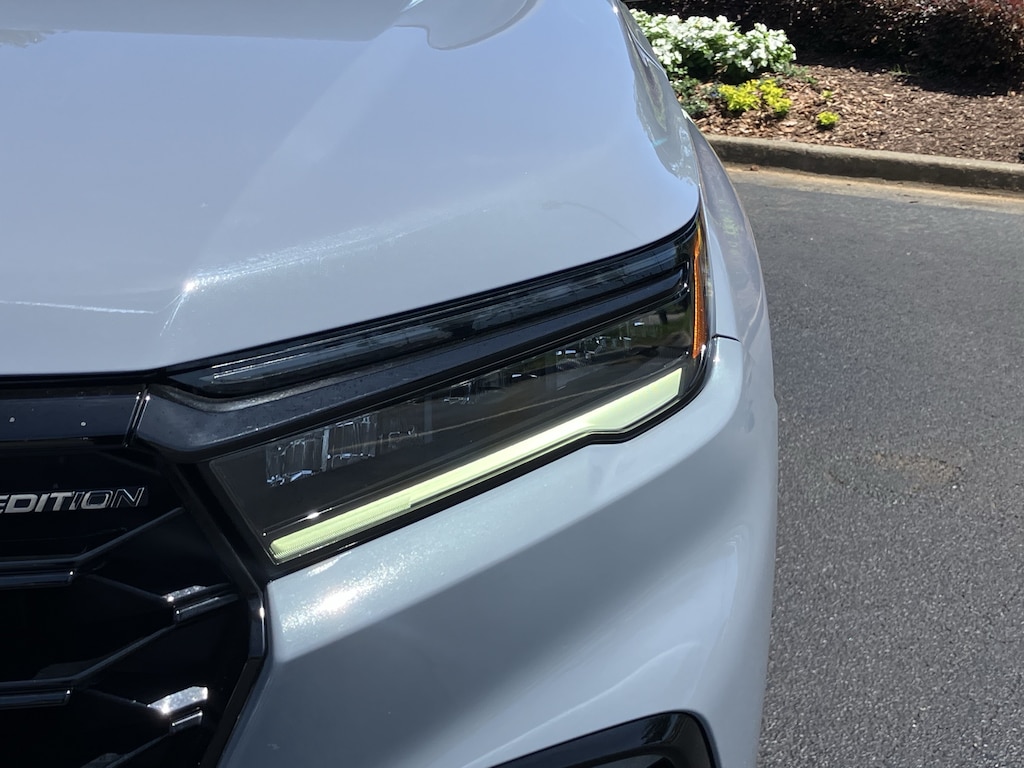 Certified 2025 Honda Pilot Black Edition AWD SUV