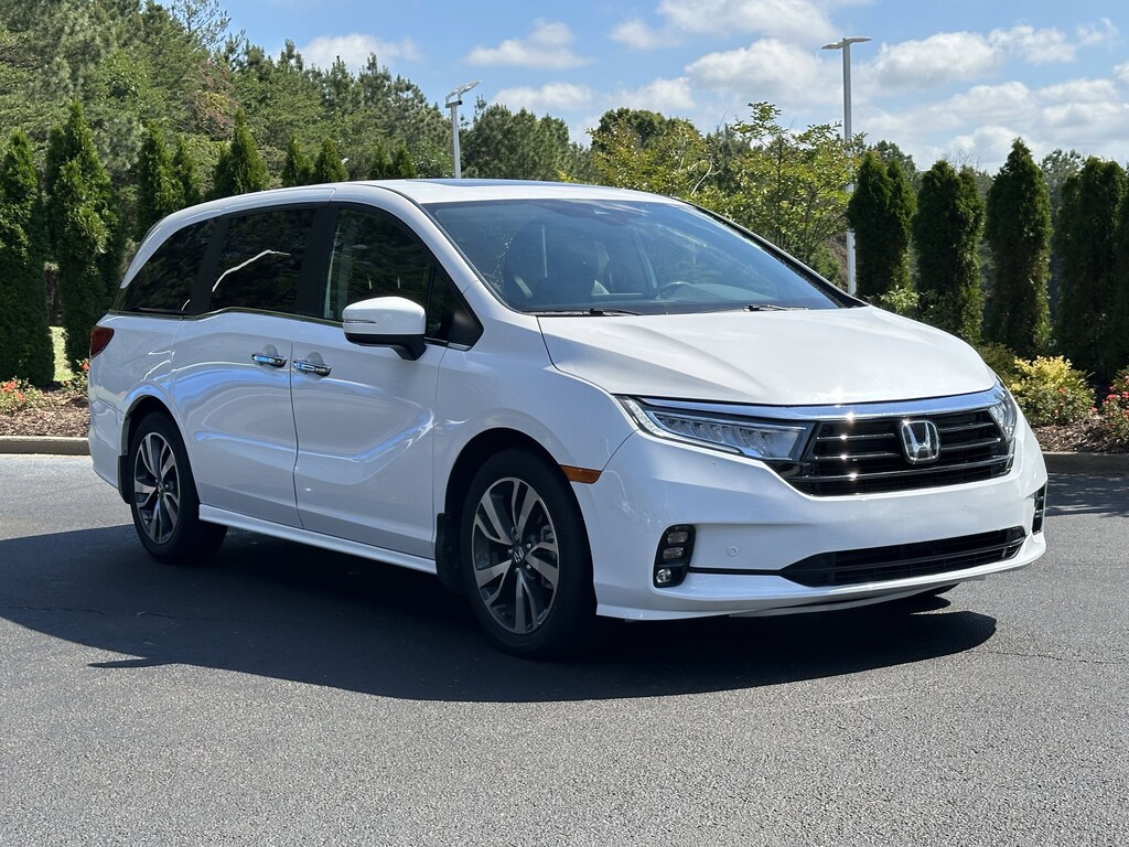 Certified 2023 Honda Odyssey Touring Auto Minivan