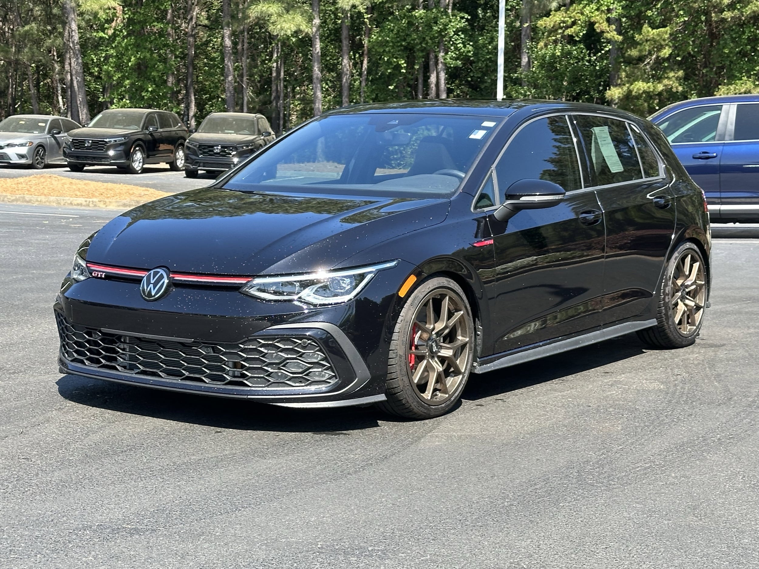 2024 Volkswagen Golf GTI 2.0T SE DSG photo 4