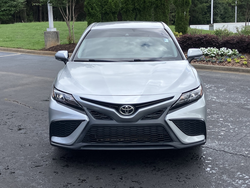 Used 2022 Toyota Camry SE Auto Sedan