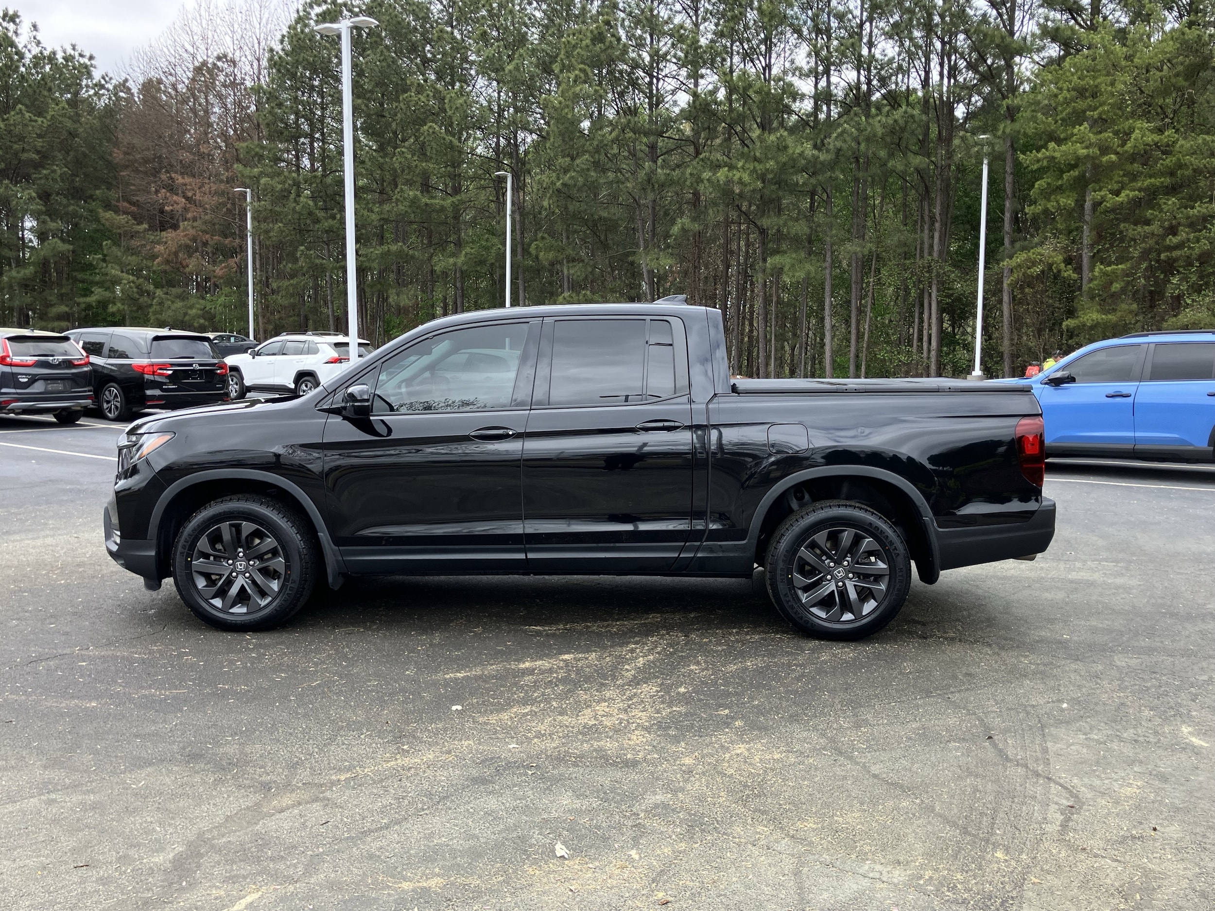 2023 Honda Ridgeline Sport AWD photo 6
