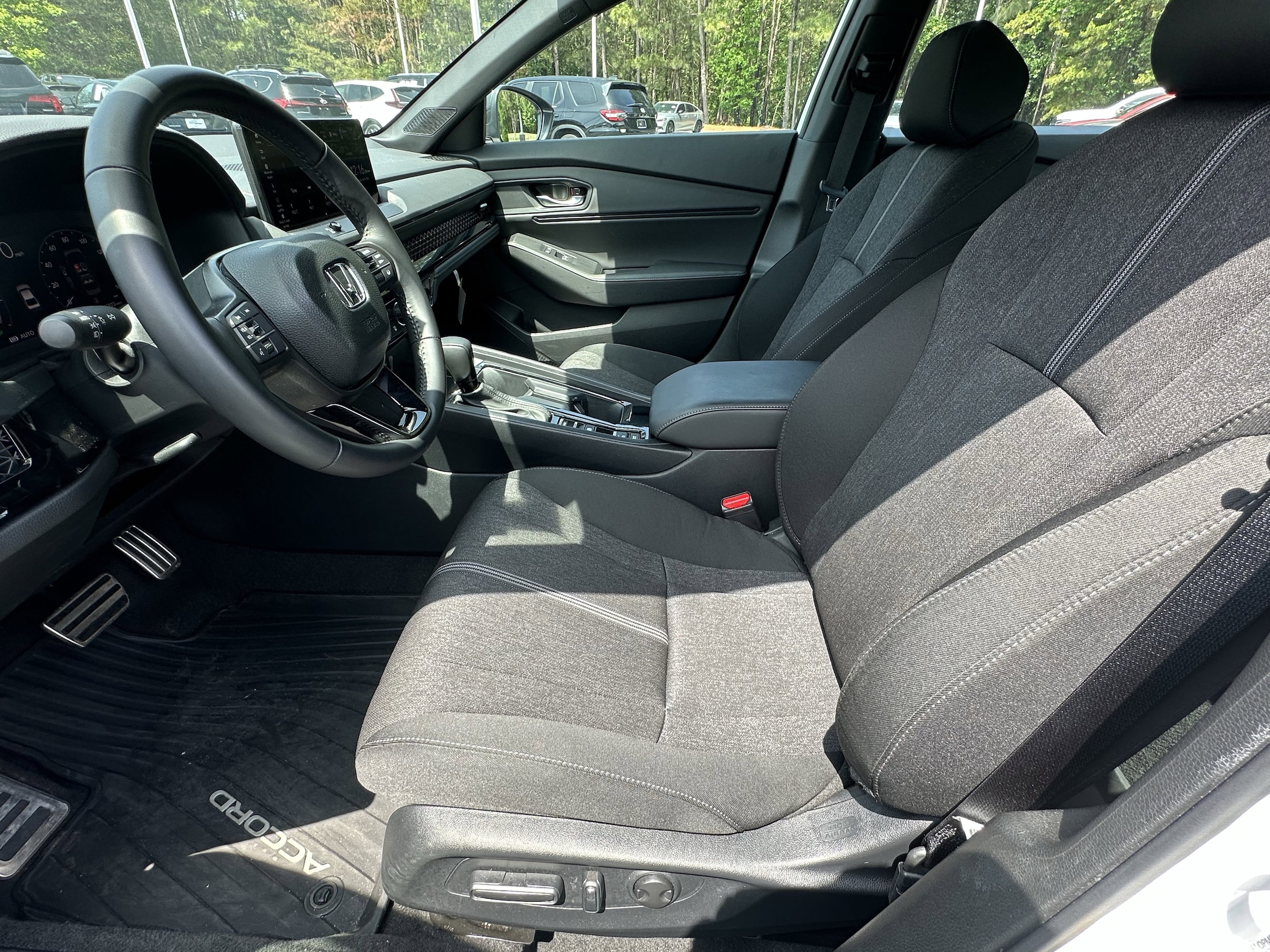 2025 Honda Accord Hybrid Sport Sedan photo 6