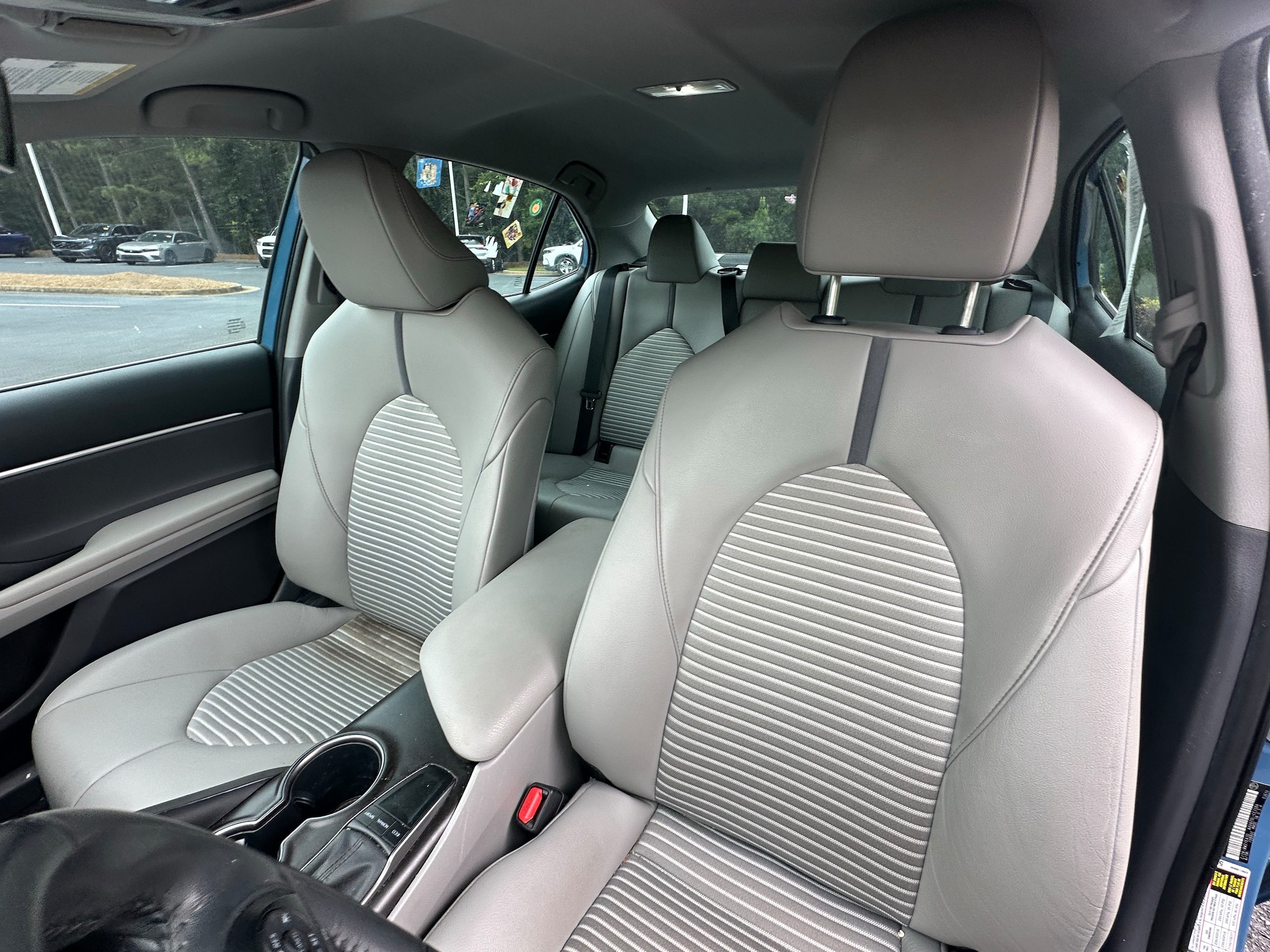 Toyota Camry SE Auto