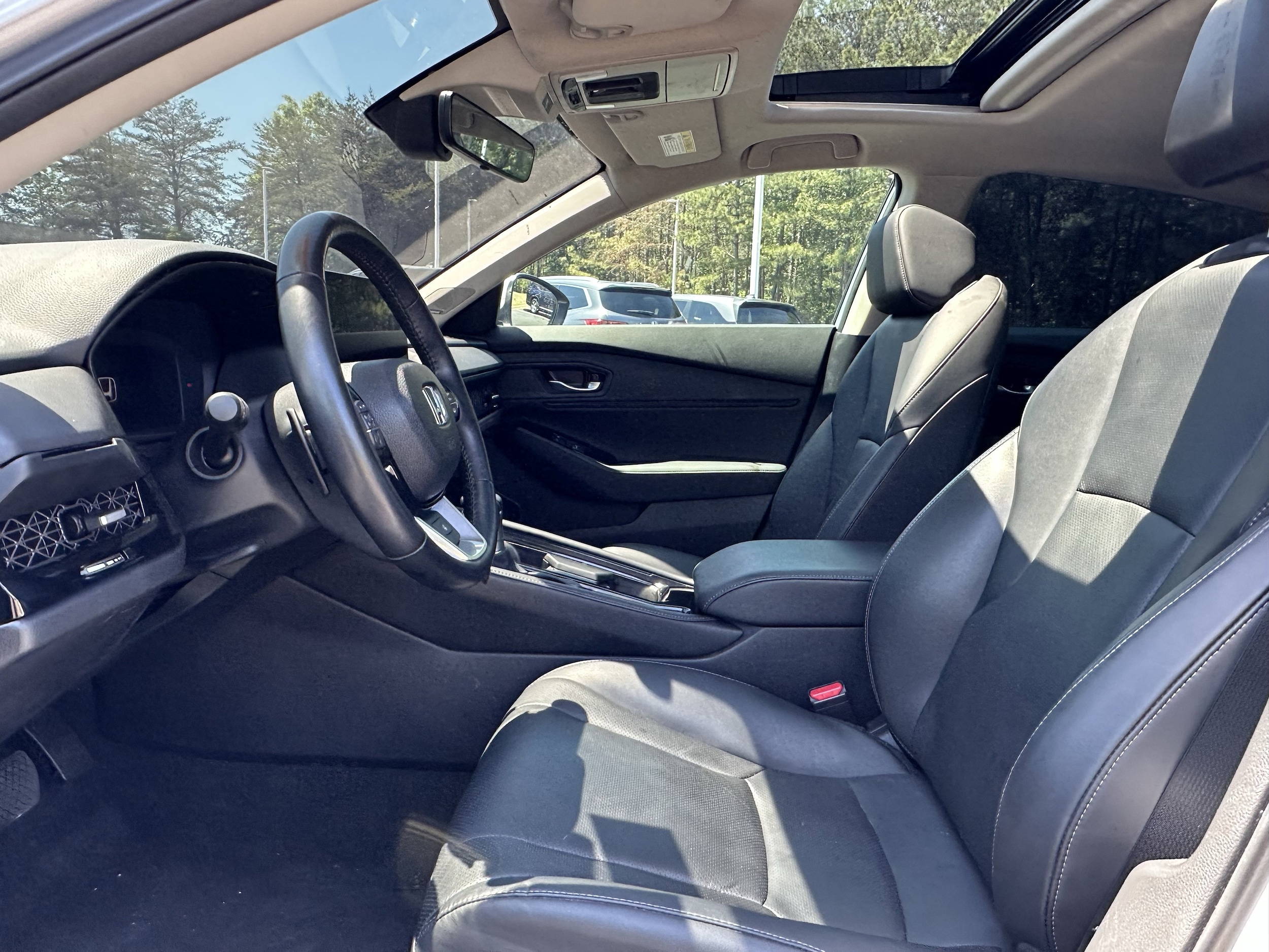 2025 Honda Accord Hybrid Touring Sedan photo 6