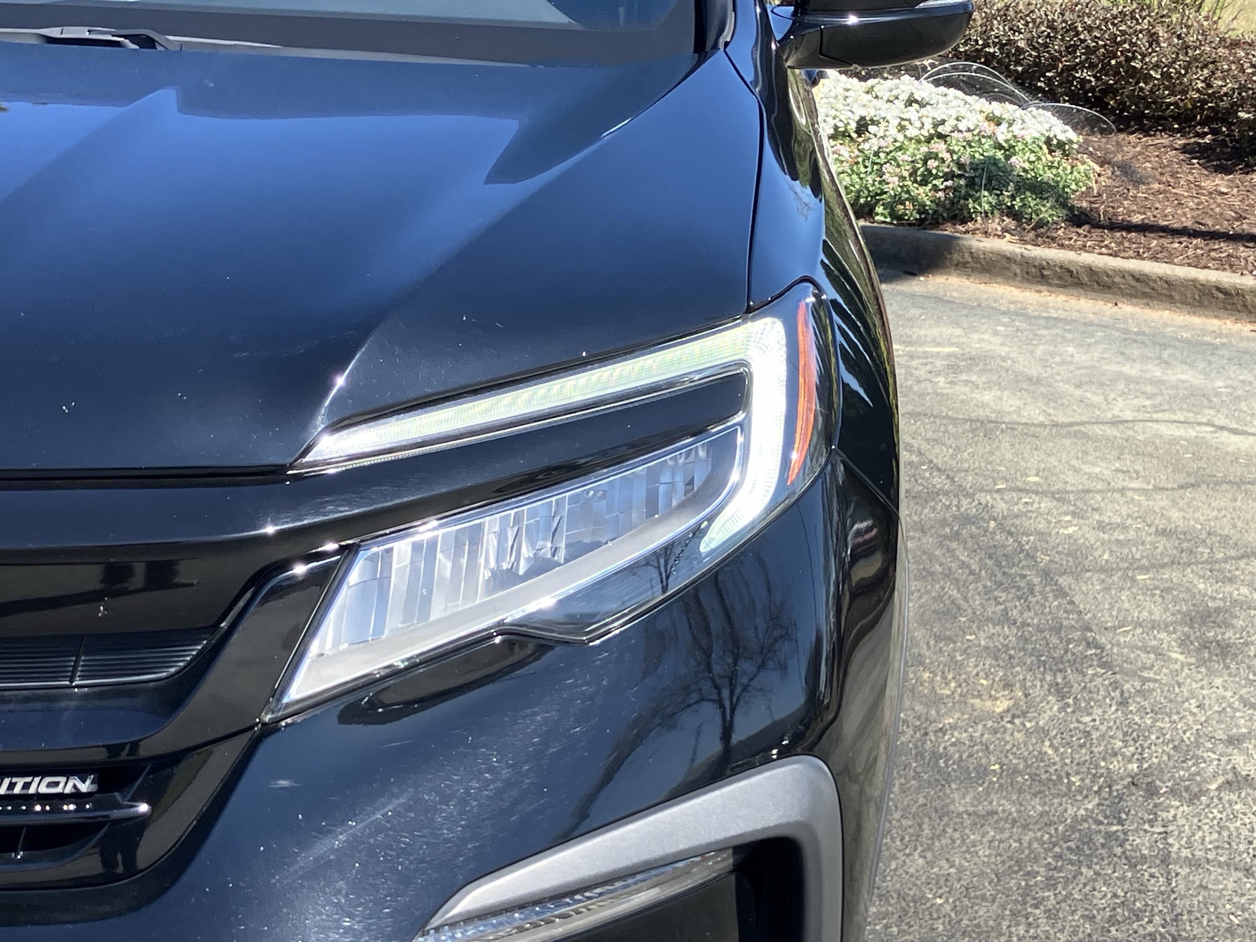 2022 Honda Pilot Black Edition AWD photo 4