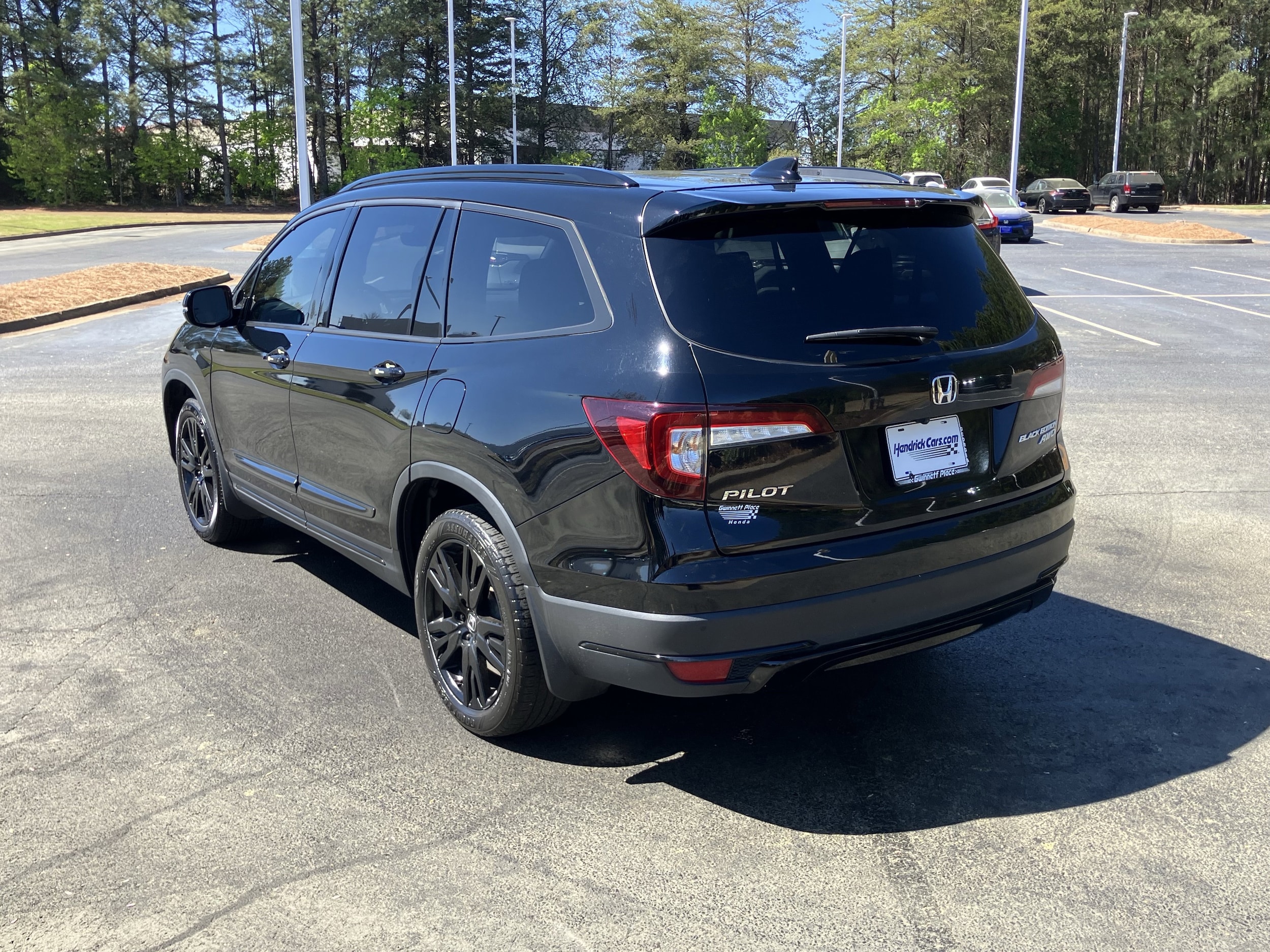 2022 Honda Pilot Black Edition AWD photo 3