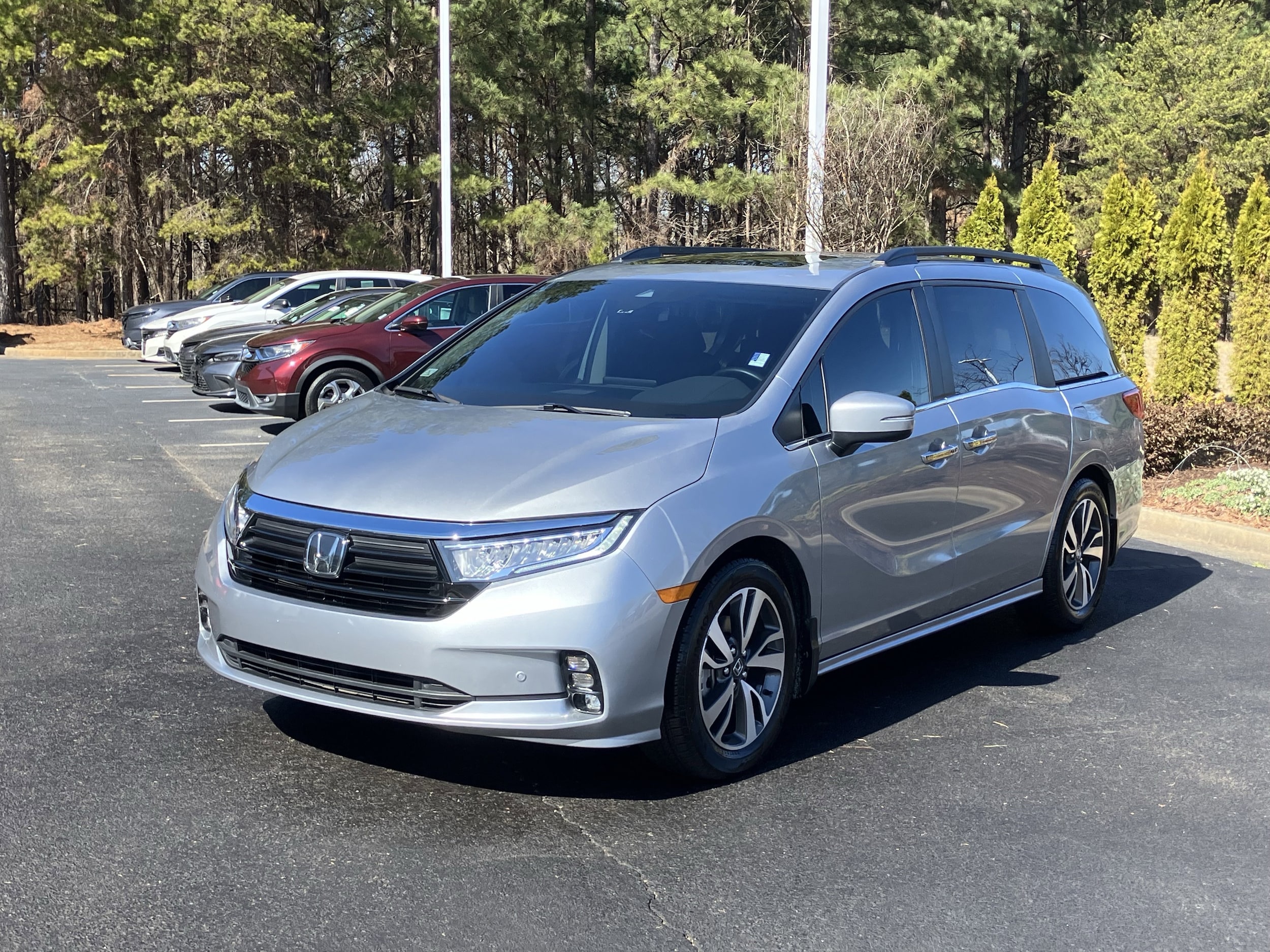 2024 Honda Odyssey Touring Auto photo 5