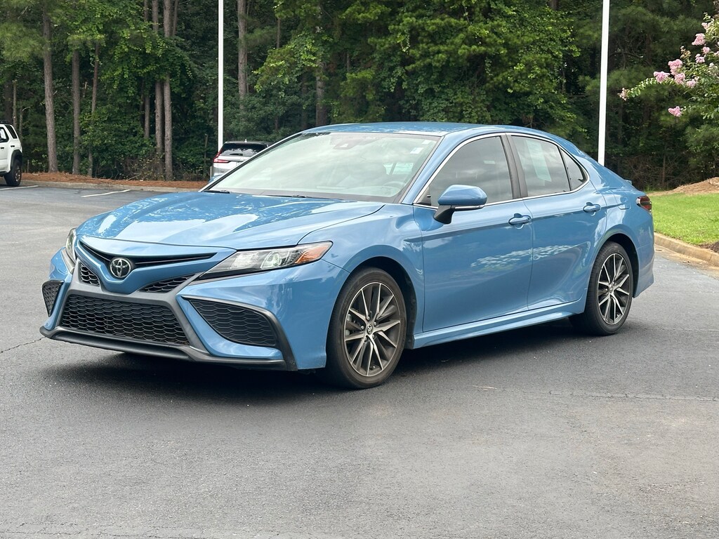 Used 2023 Toyota Camry SE Auto Sedan