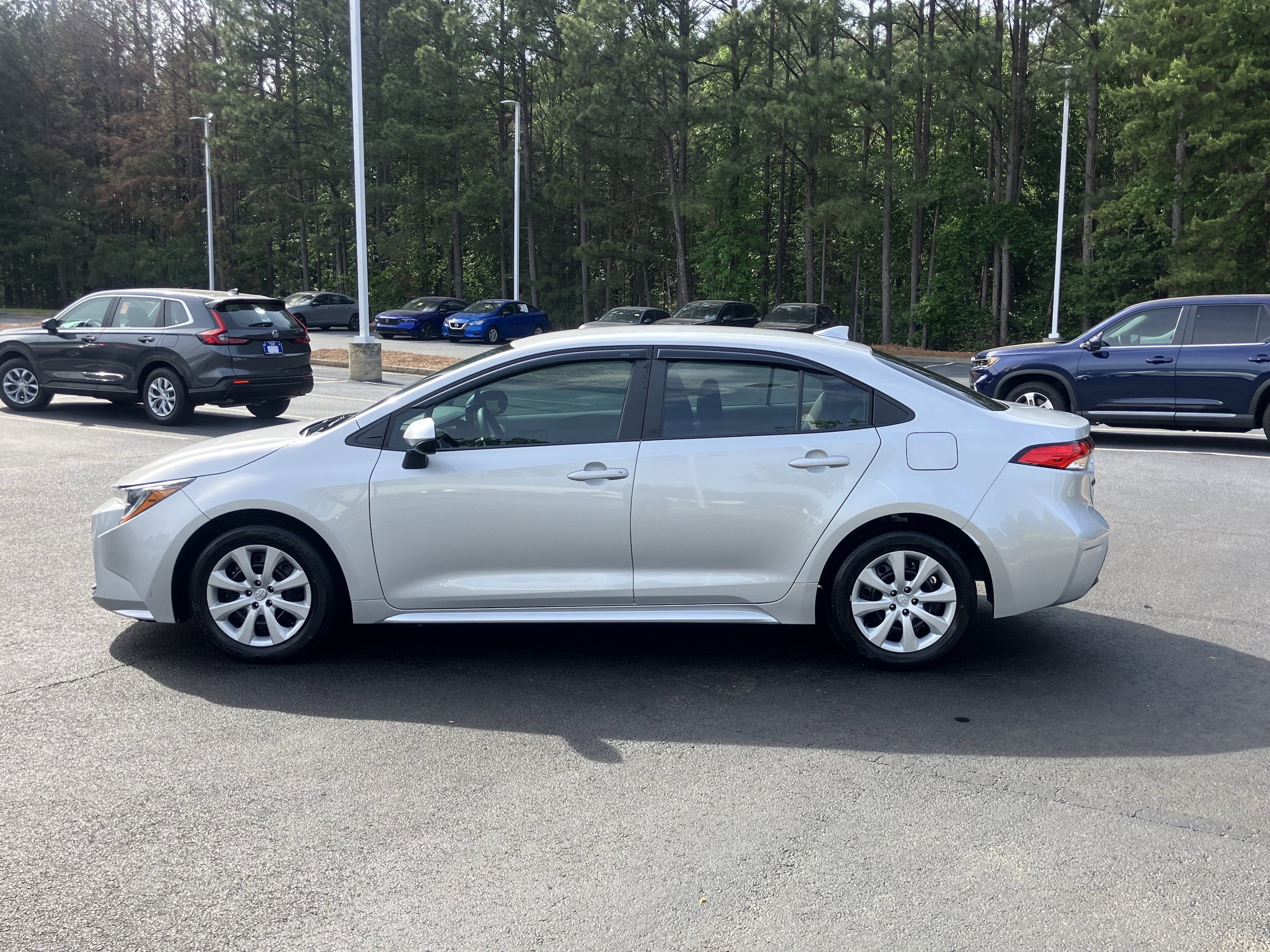 2024 Toyota Corolla LE CVT photo 6