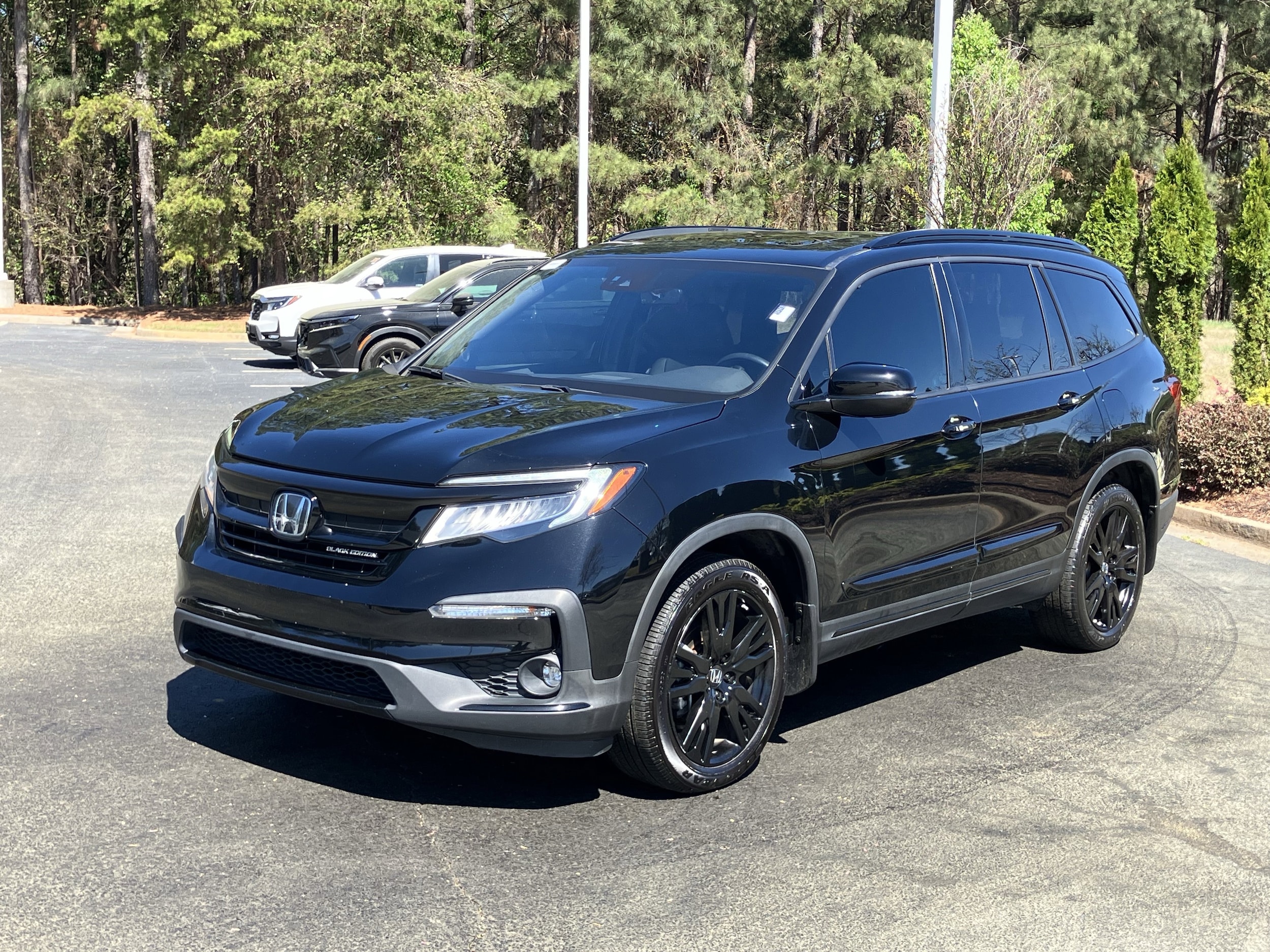 2022 Honda Pilot Black Edition AWD photo 5