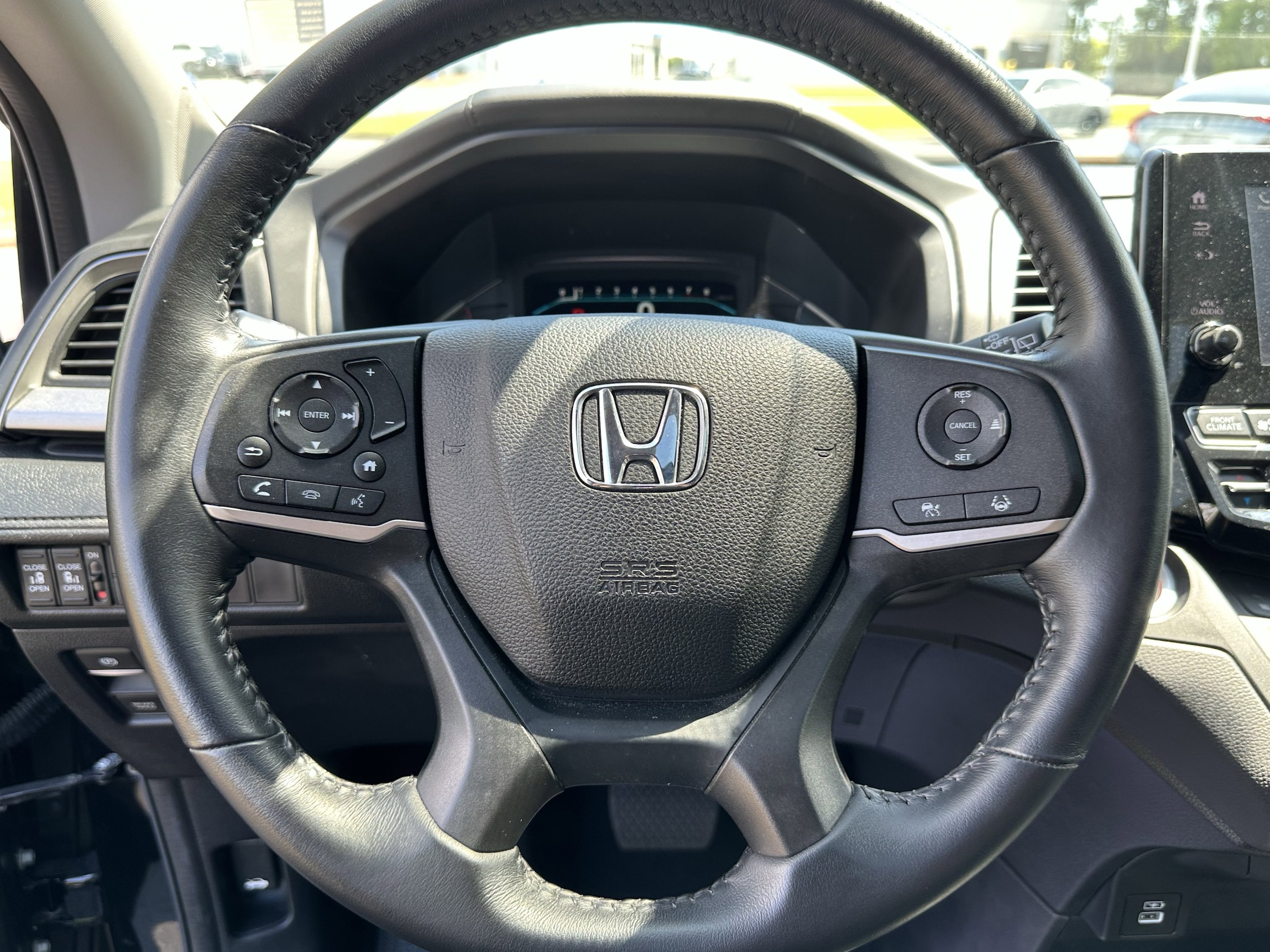 2024 Honda Odyssey EX-L Auto photo 6