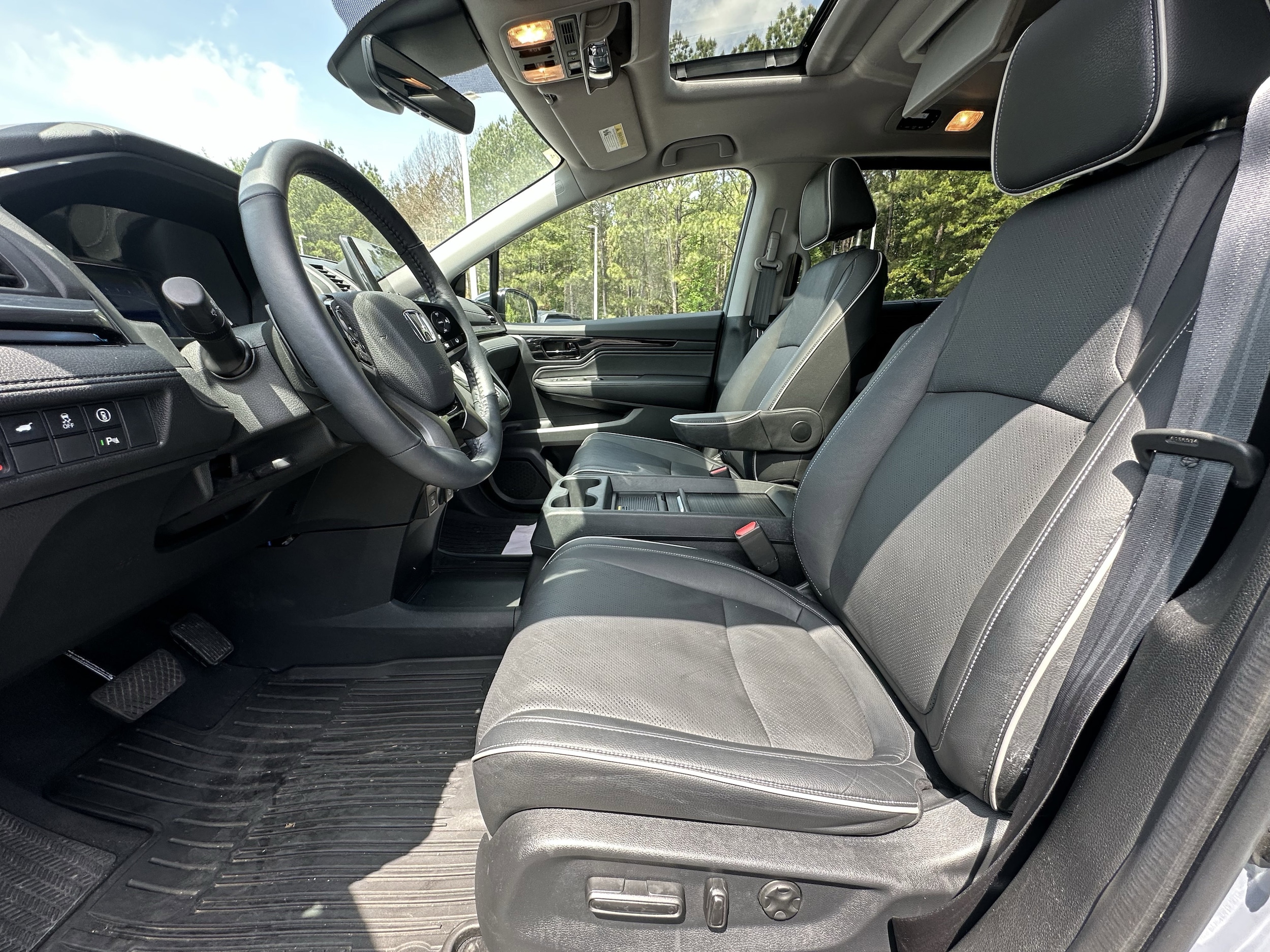 2024 Honda Odyssey Elite Auto photo 6