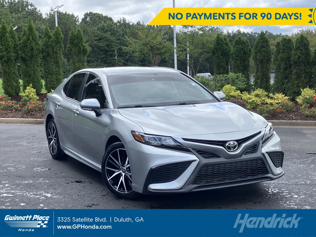 Used 2022 Toyota Camry SE Auto Sedan