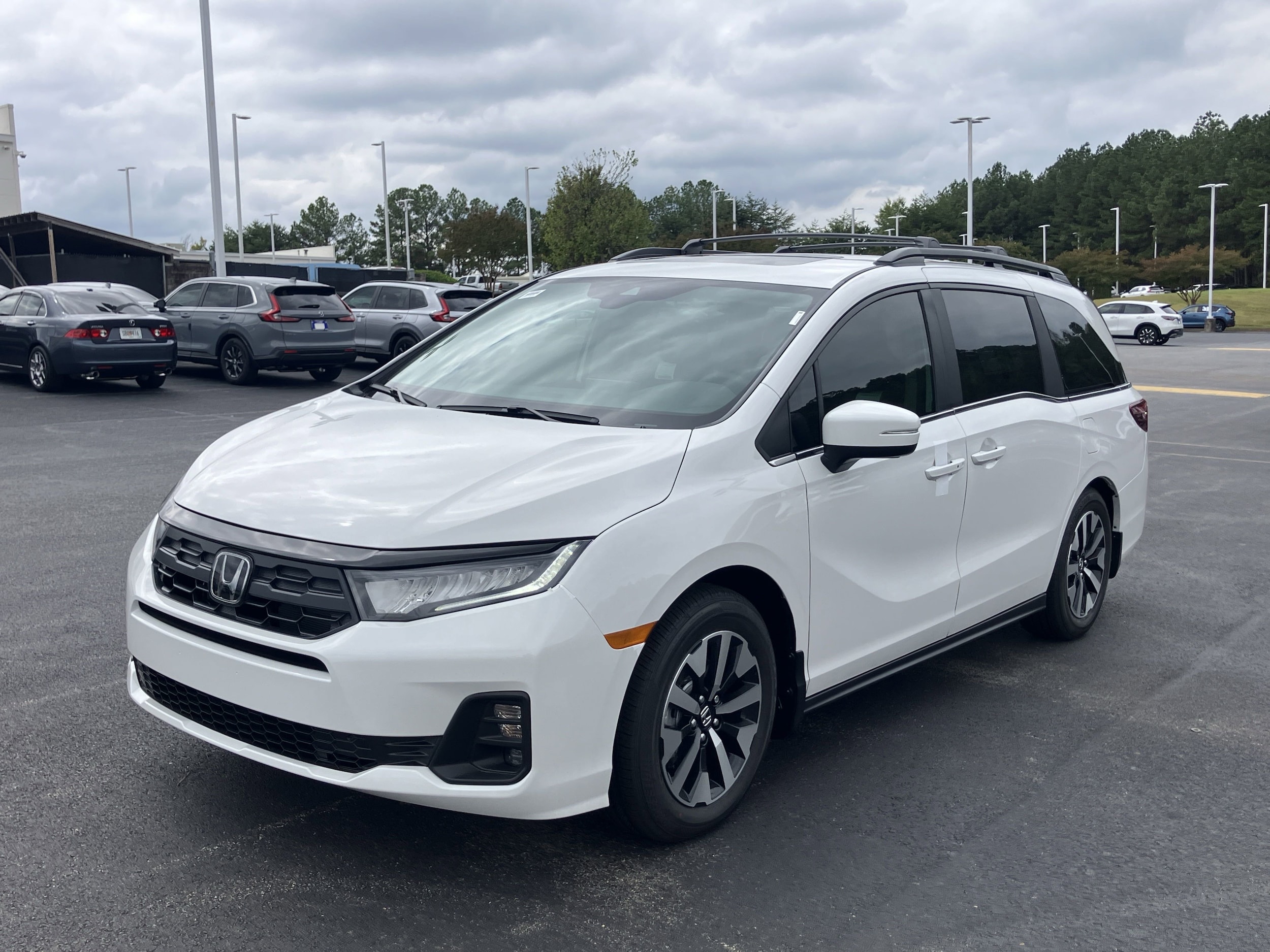 2026 Honda Odyssey EX-L Auto photo 4