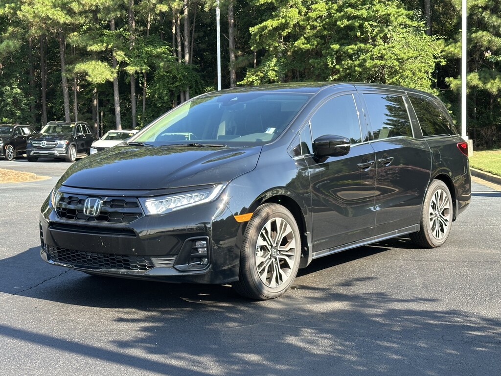 Used 2026 Honda Odyssey Elite Auto Minivan