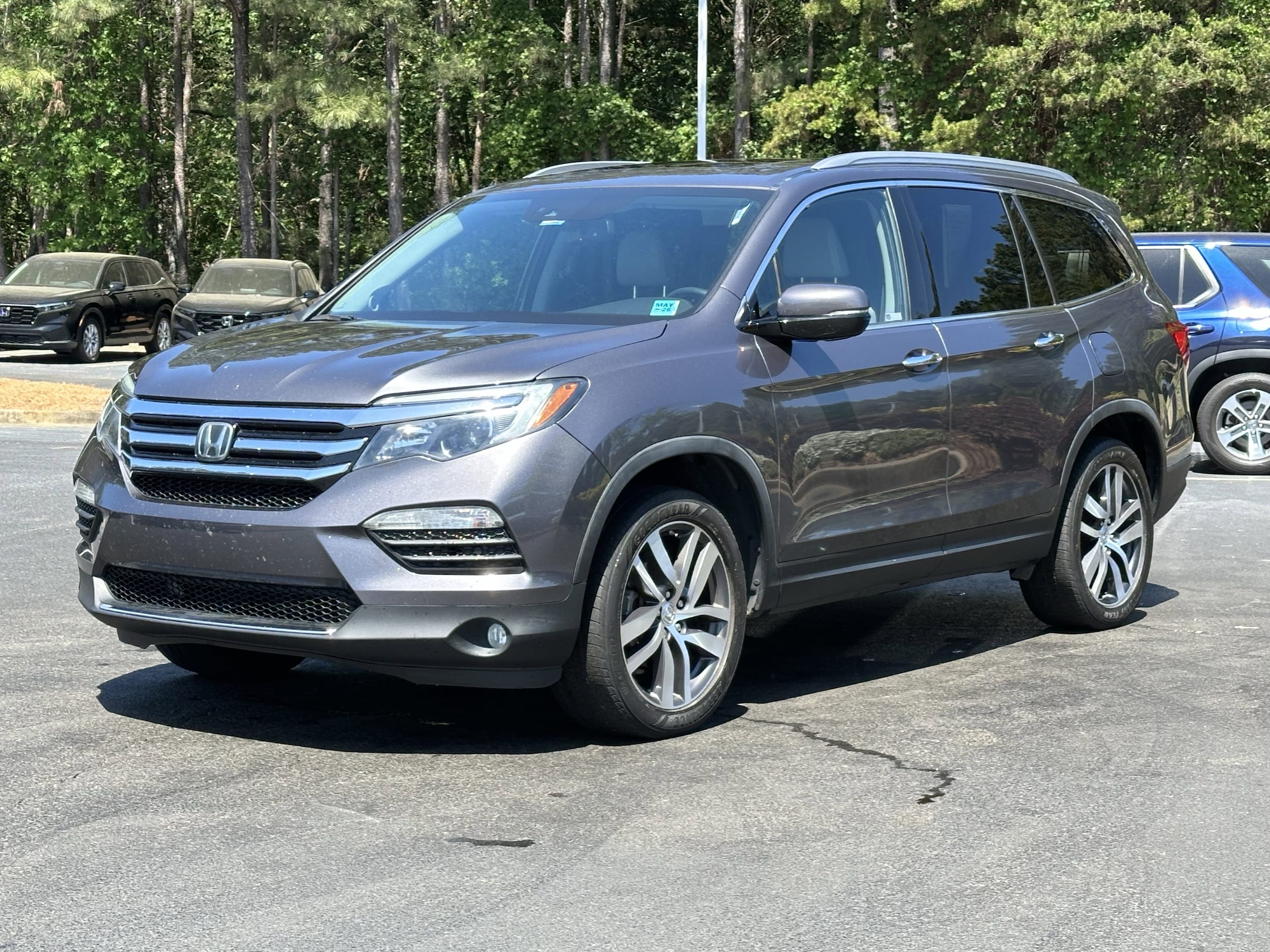 2017 Honda Pilot Elite AWD photo 5