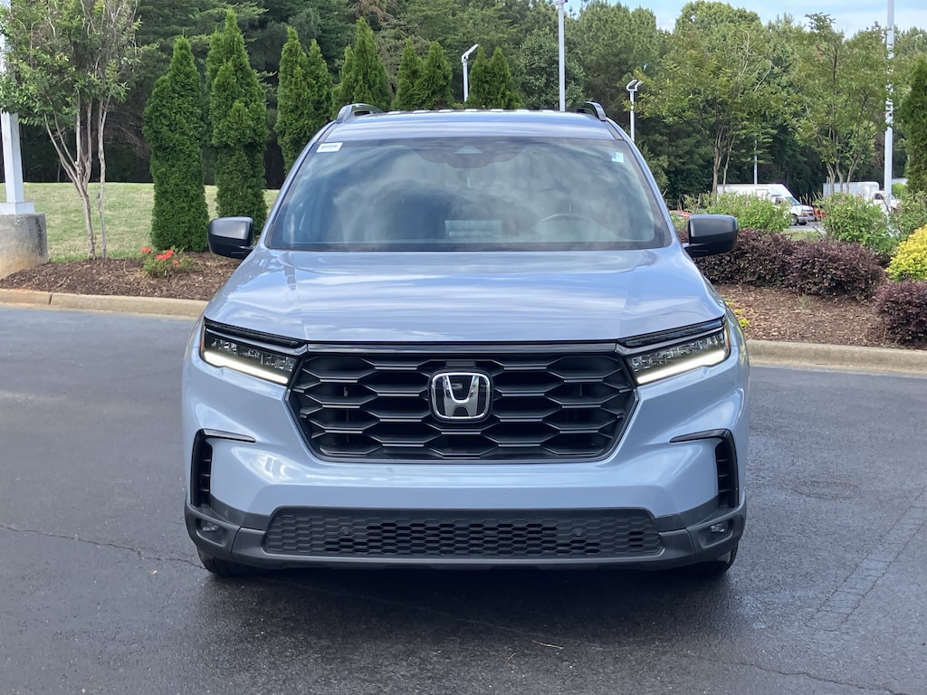 Used 2025 Honda Pilot Sport AWD SUV