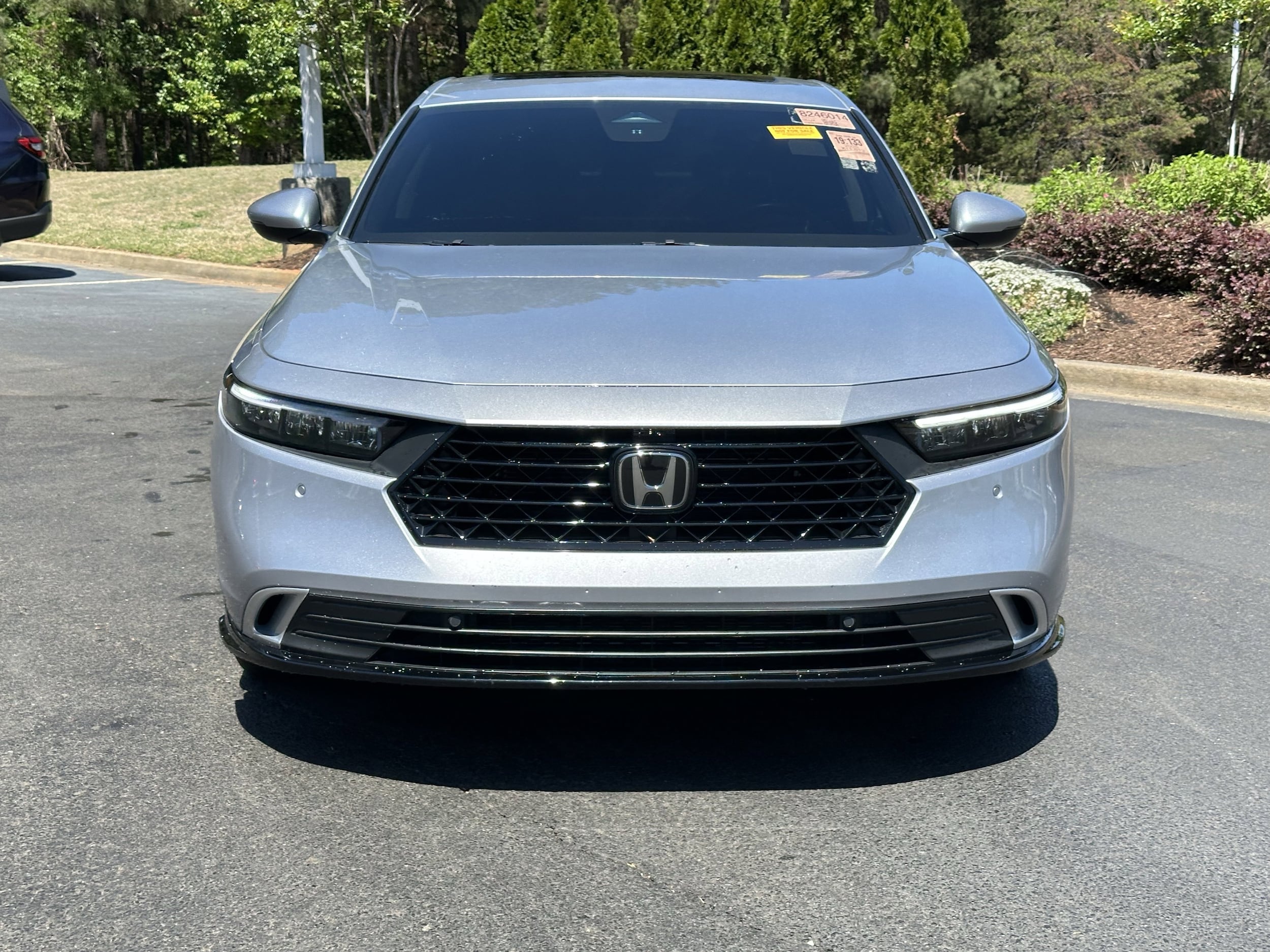 2025 Honda Accord Hybrid Touring Sedan photo 2