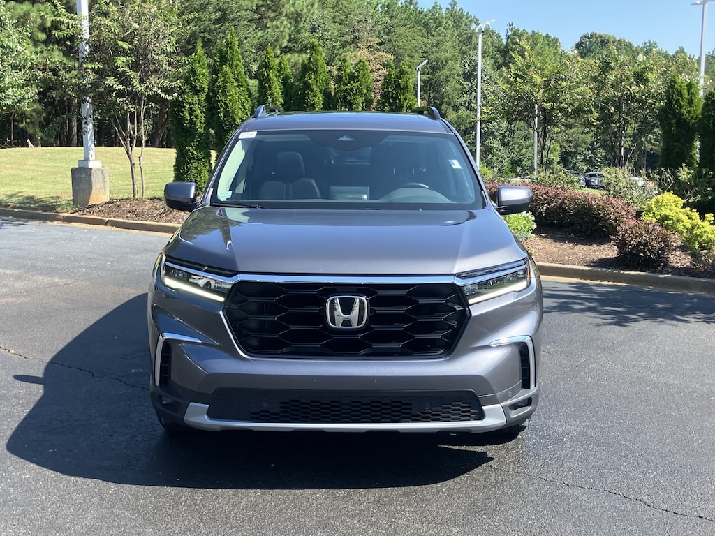 Certified 2025 Honda Pilot Touring 2WD SUV