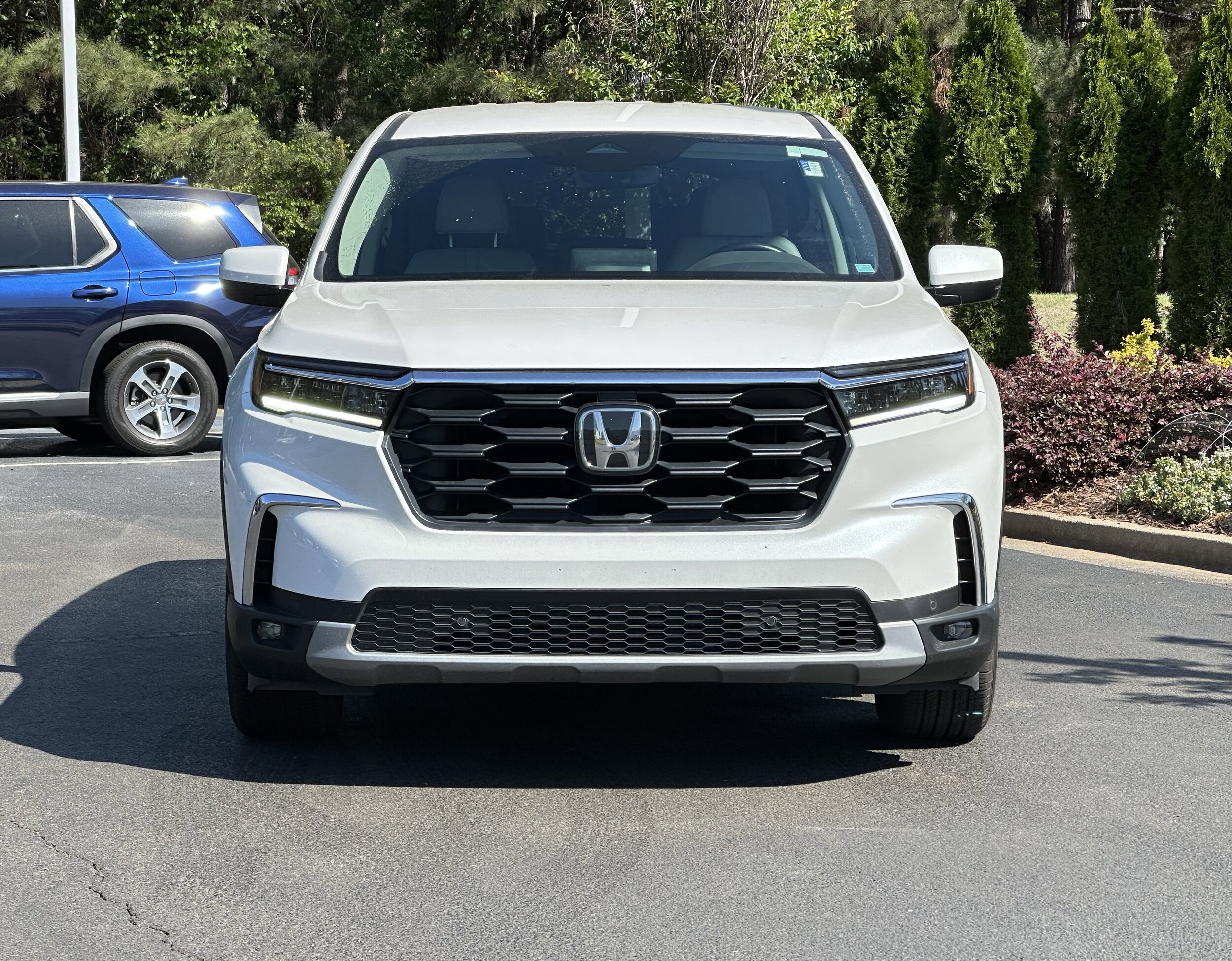 2025 Honda Pilot EX-L 2WD photo 2