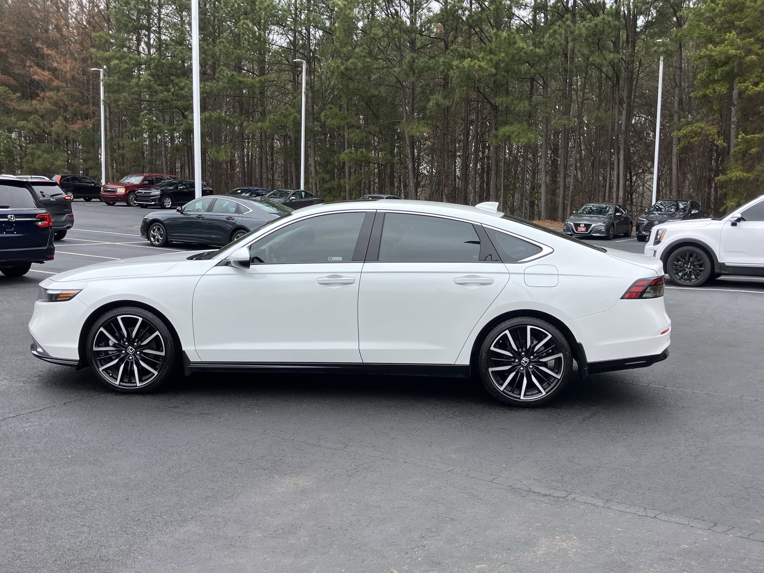 2024 Honda Accord Hybrid Touring Sedan photo 6