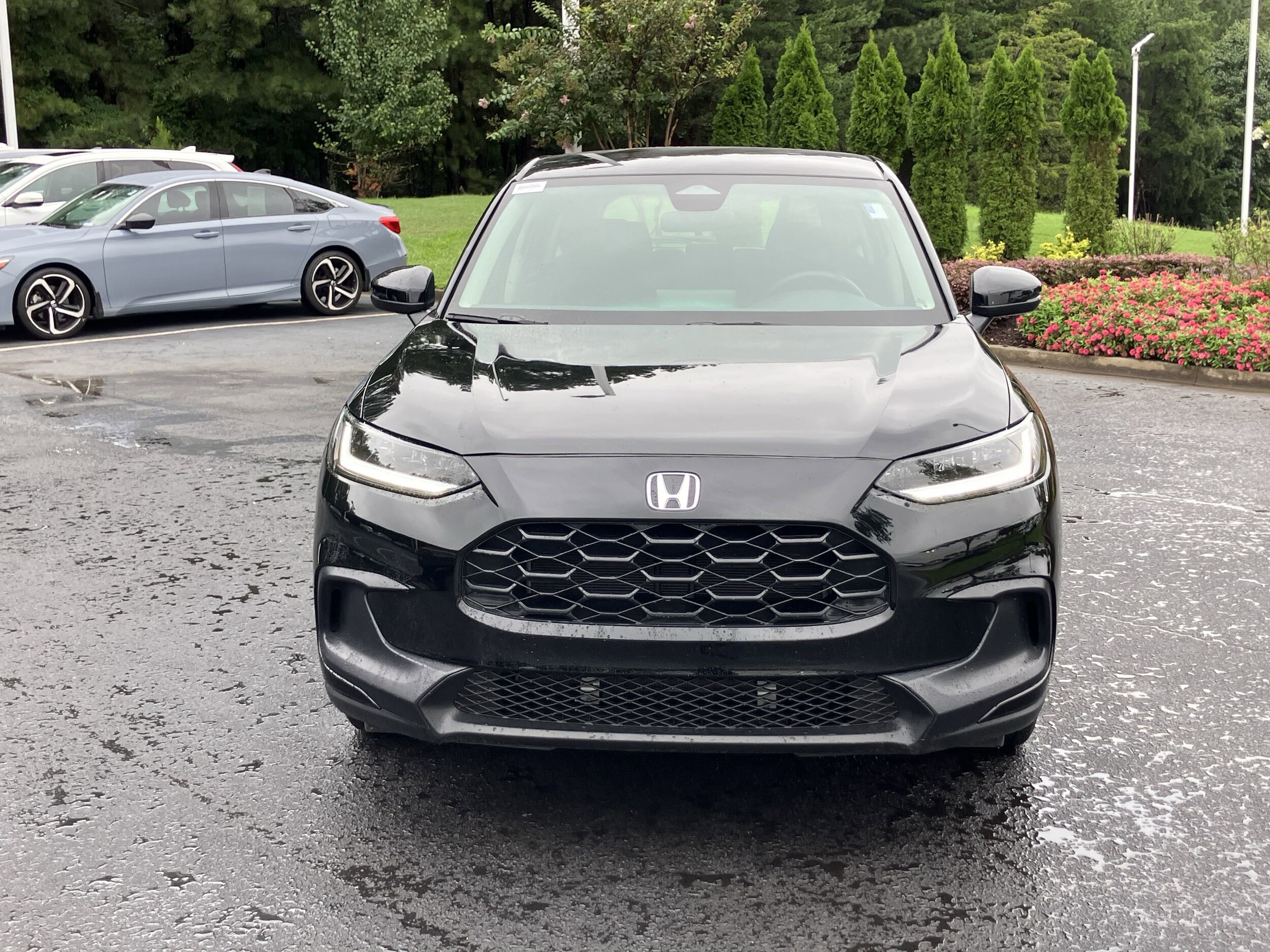 2025 Honda HR-V LX 2WD photo 2