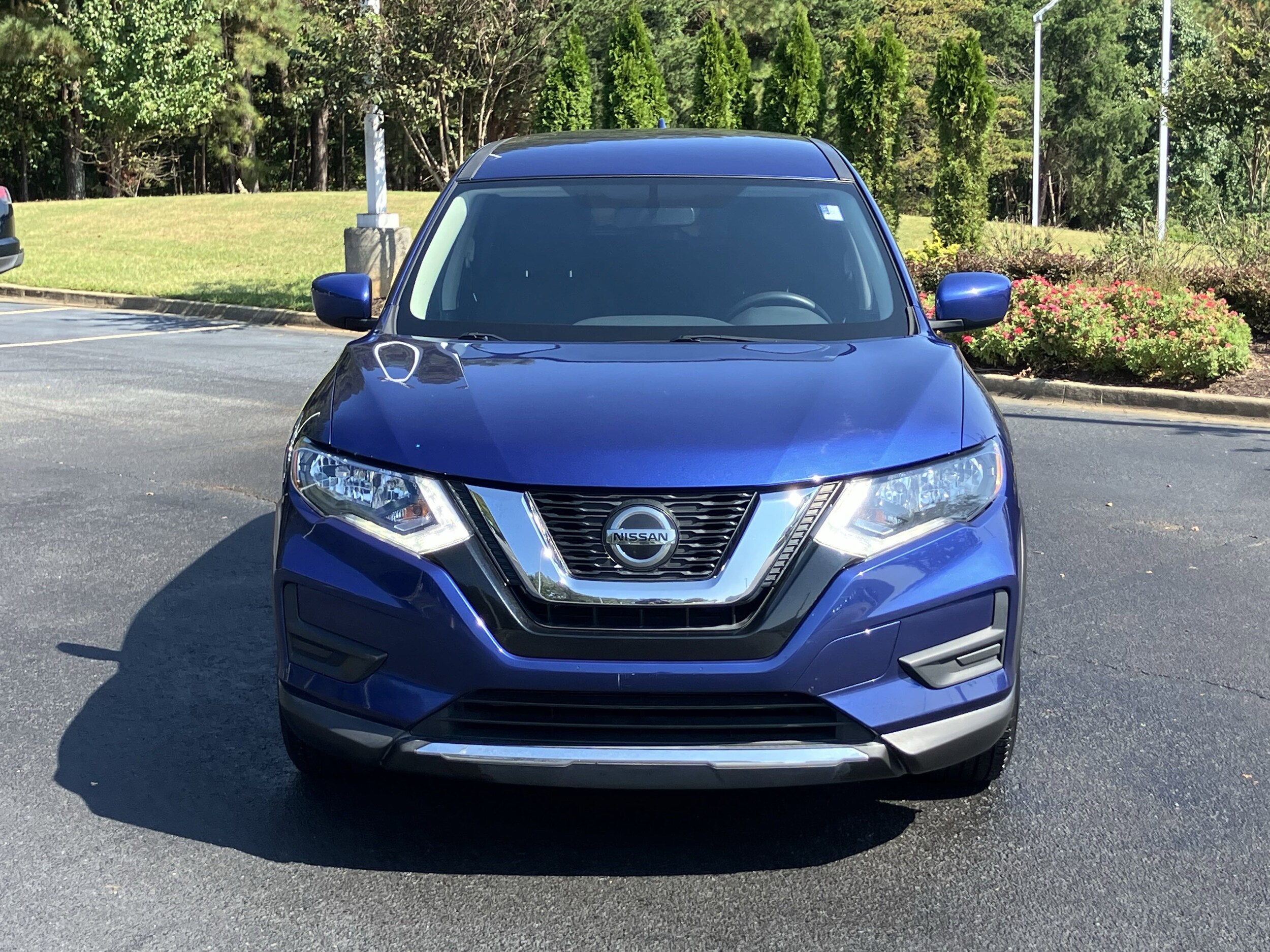 2018 Nissan Rogue S photo 2