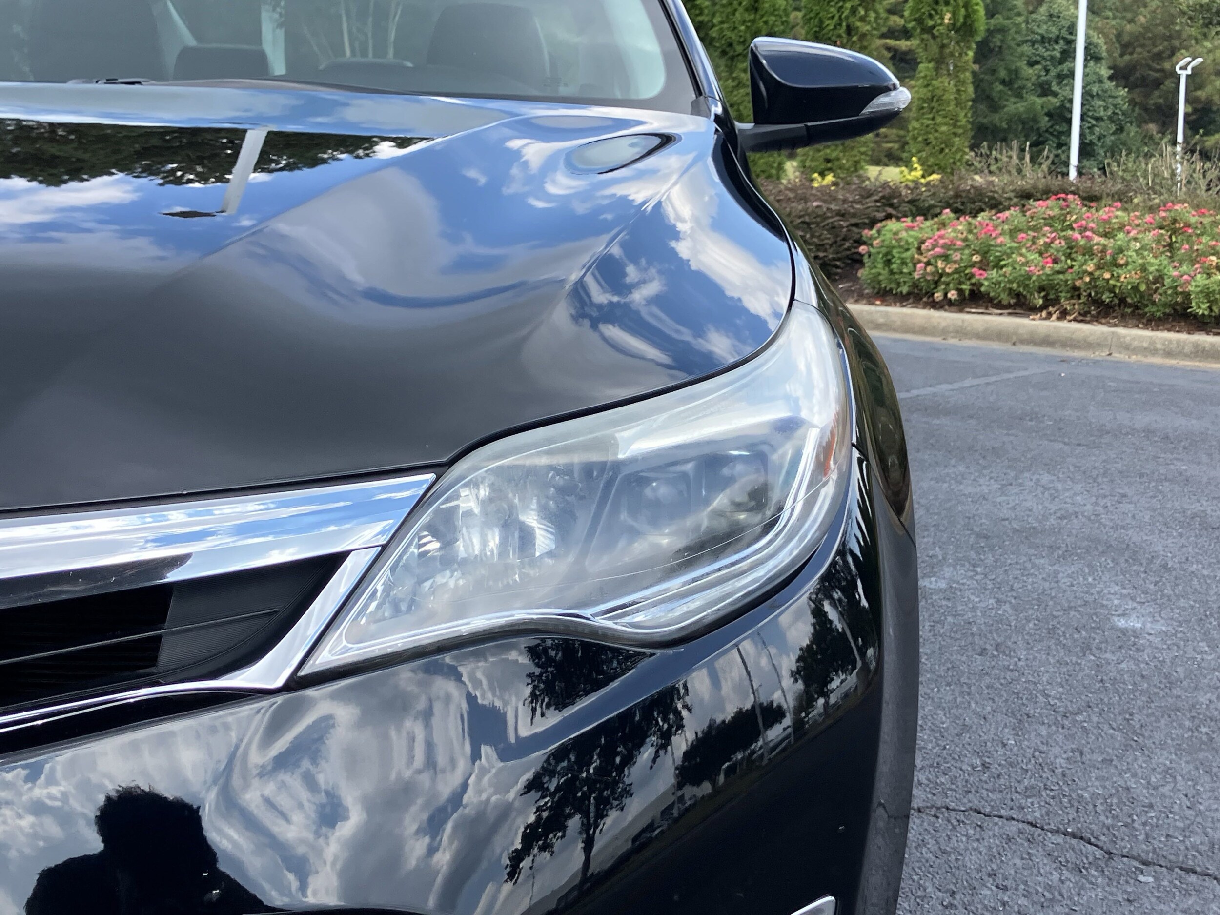 2015 Toyota Avalon XLE Touring photo 2