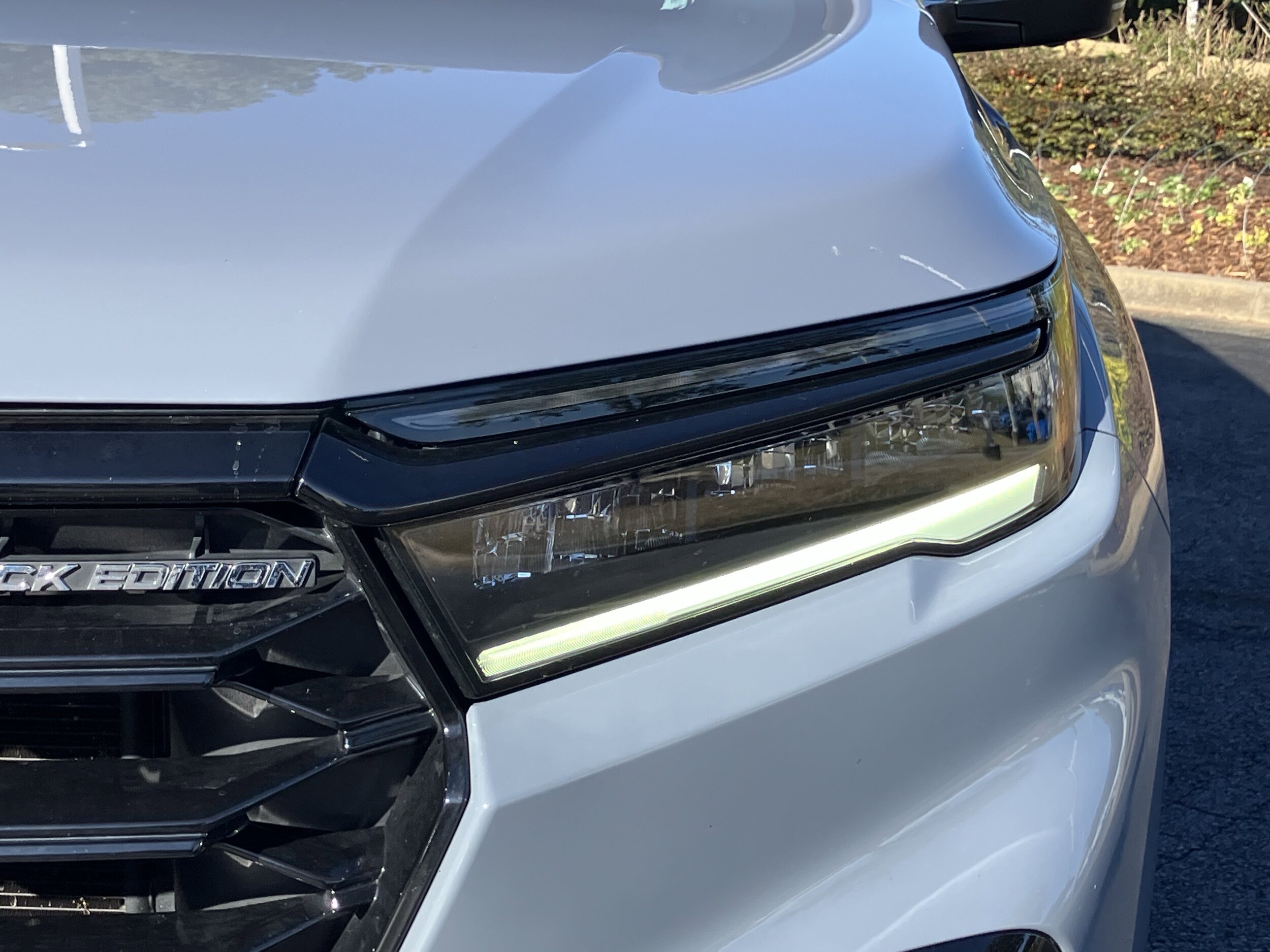 2025 Honda Pilot Black Edition photo 3