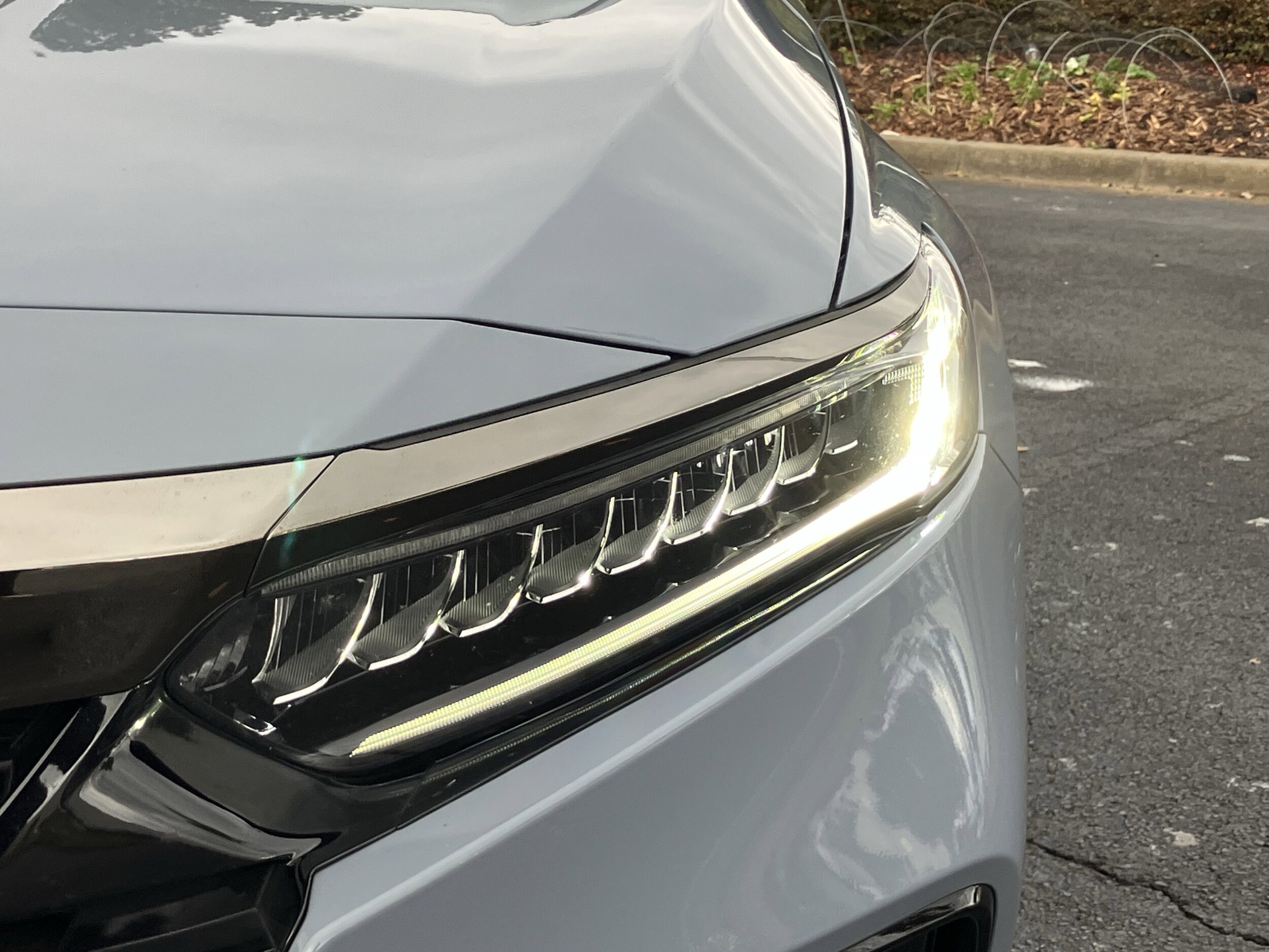 2022 Honda Accord Hybrid Sport photo 3