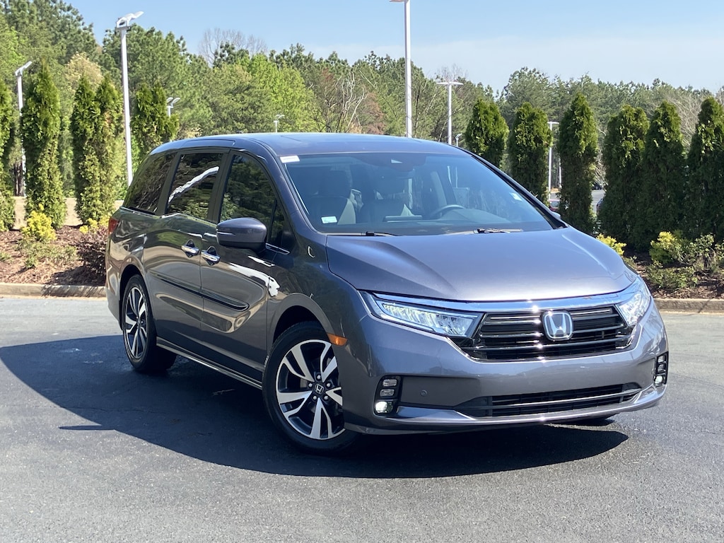 Certified 2023 Honda Odyssey Touring Auto Minivan