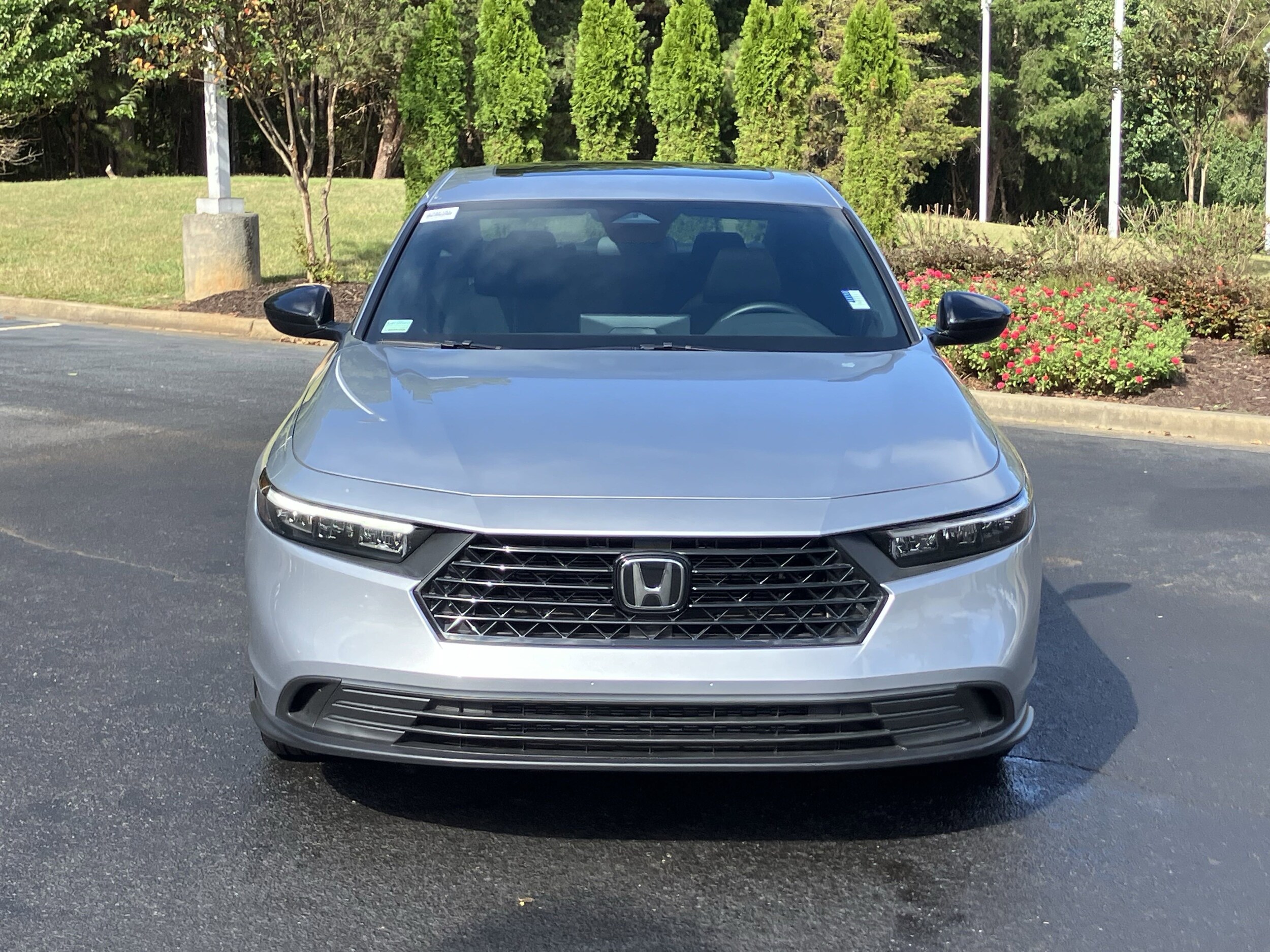 2025 Honda Accord Hybrid Sport photo 2