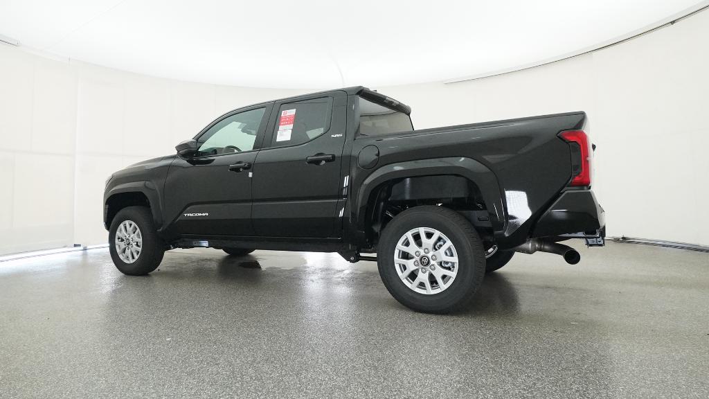 2025 Toyota Tacoma SR5 Double Cab photo 4