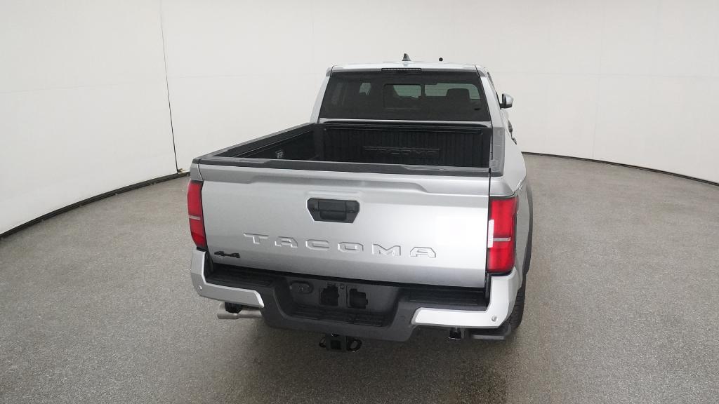 2025 Toyota Tacoma TRD Off-Road Double Cab photo 2