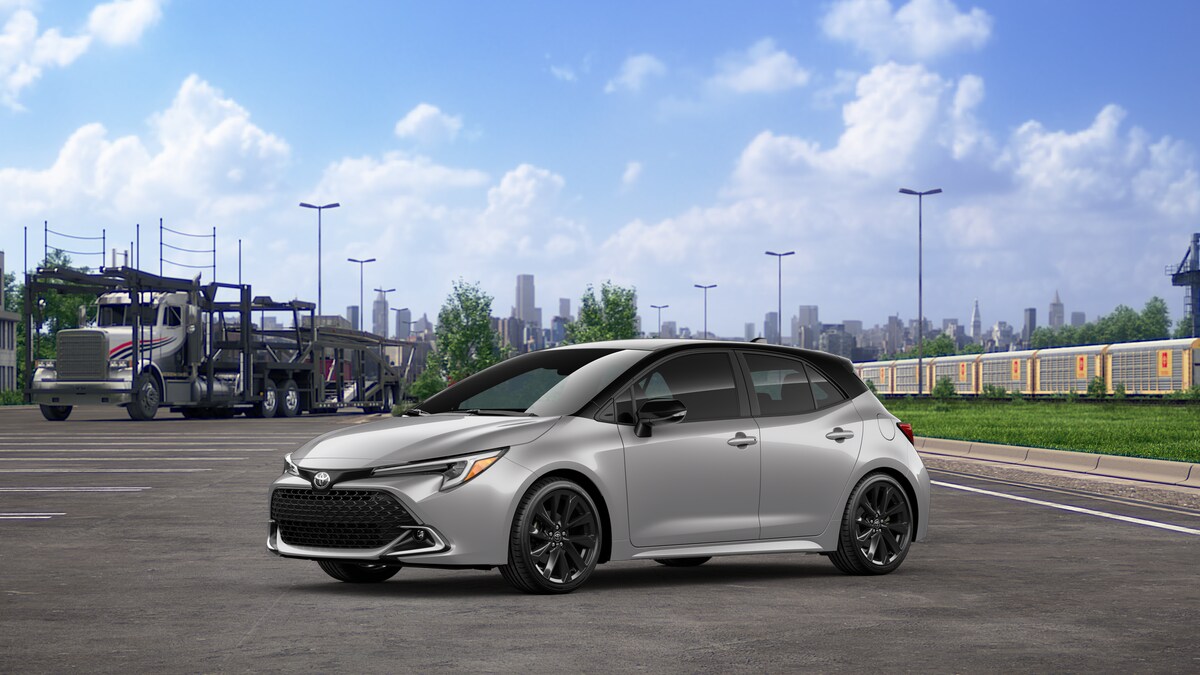 2025 Toyota Corolla XSE photo 2