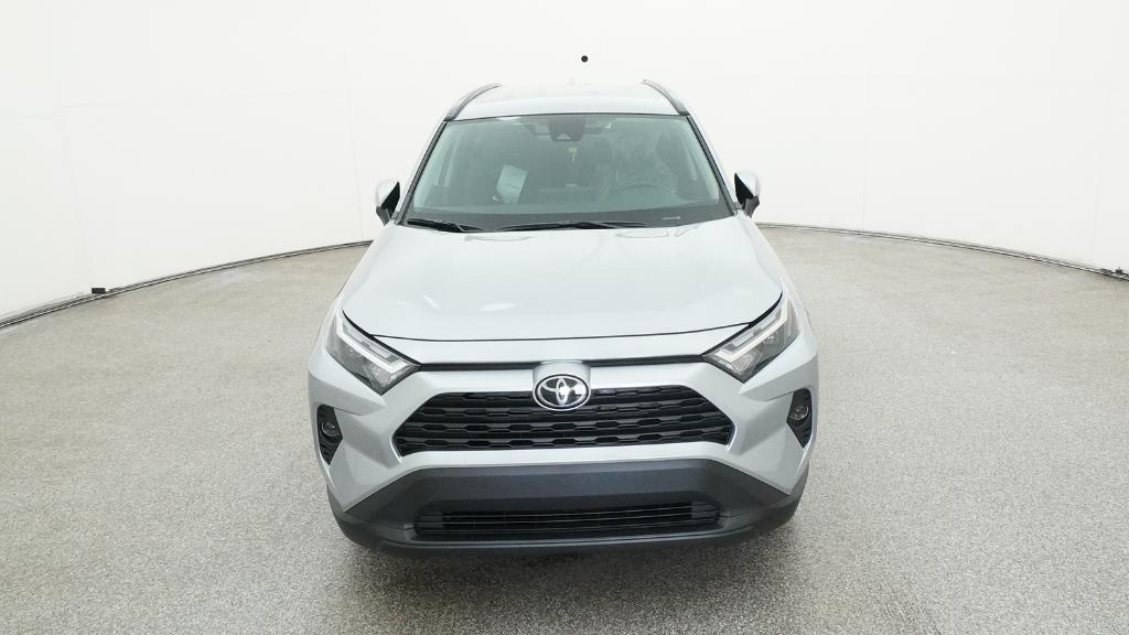 2025 Toyota RAV4 XLE photo 33