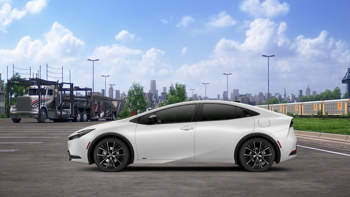 2026 Toyota Prius Limited photo 4