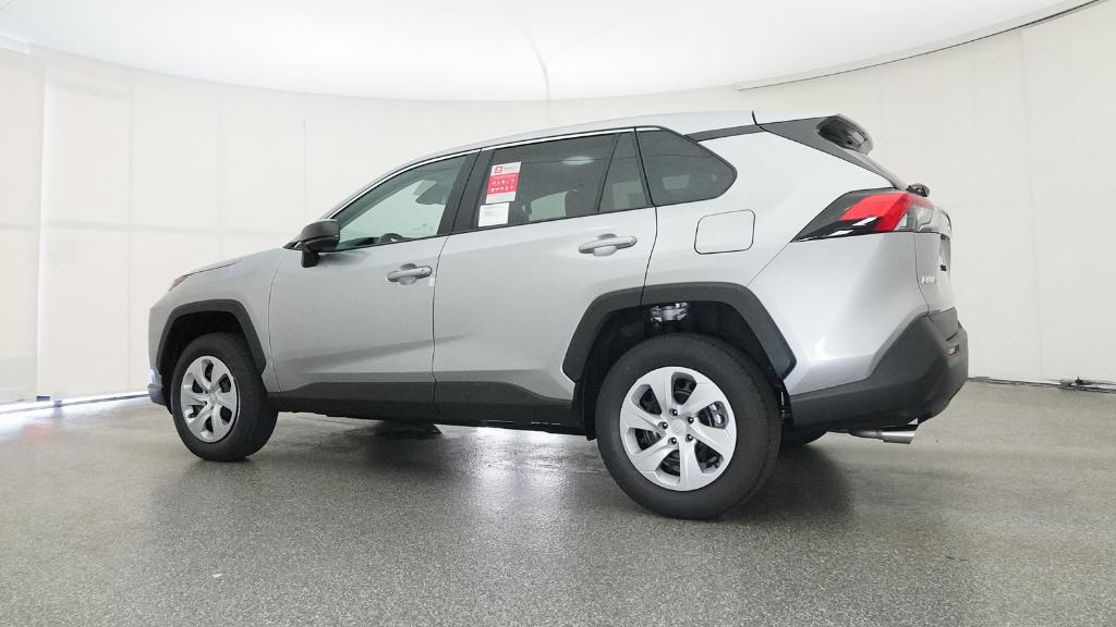 2025 Toyota RAV4 LE photo 2