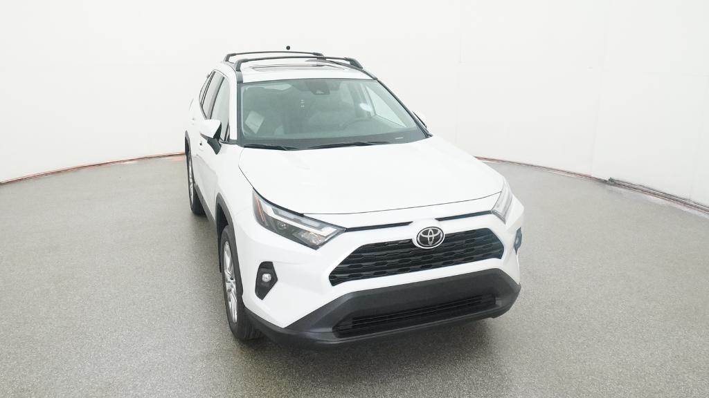 2025 Toyota RAV4 XLE Premium photo 4