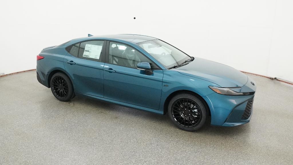 2025 Toyota Camry LE photo 7