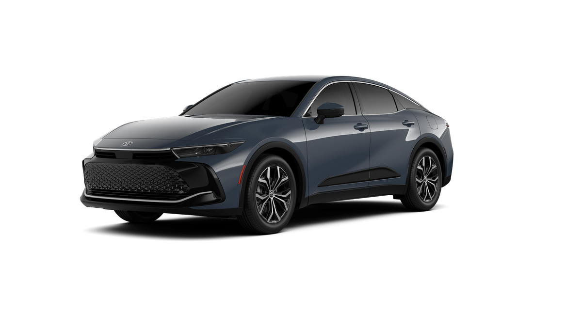 2026 Toyota Crown XLE photo 2