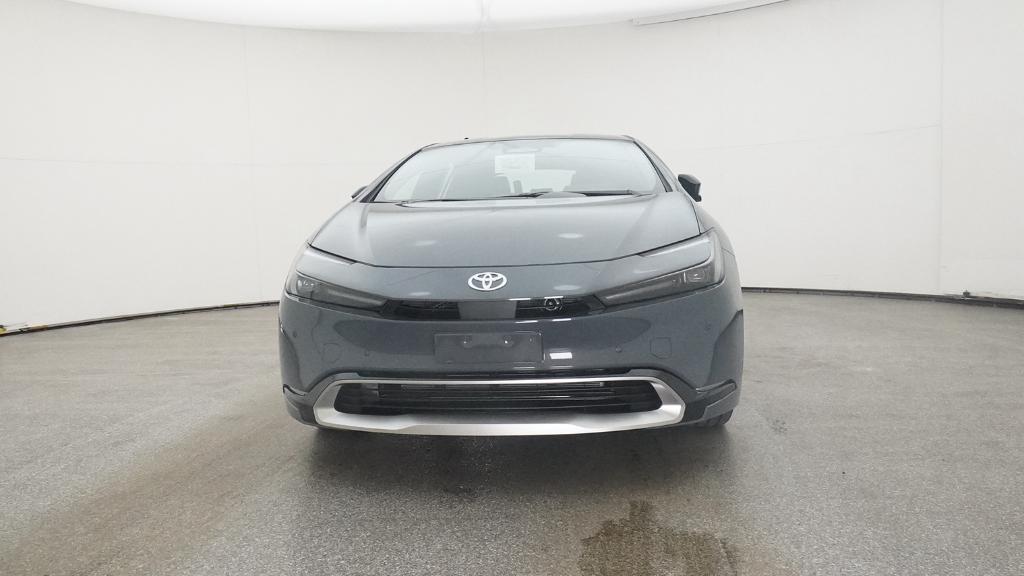 2026 Toyota Prius Plug-in Hybrid XSE photo 8
