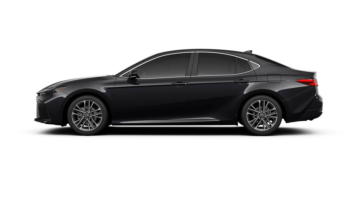 2025 Toyota Camry XLE photo 3