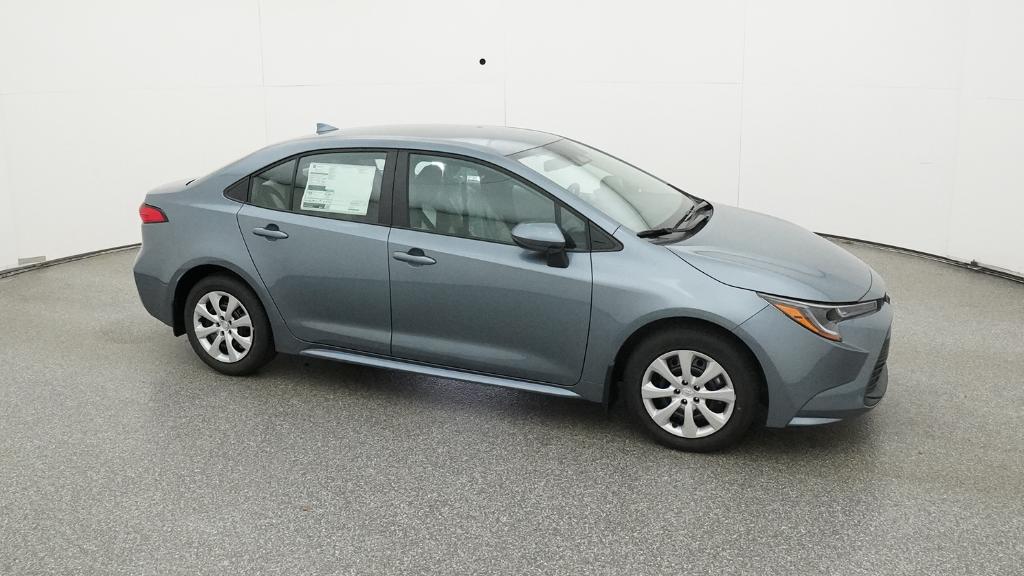2025 Toyota Corolla LE photo 2
