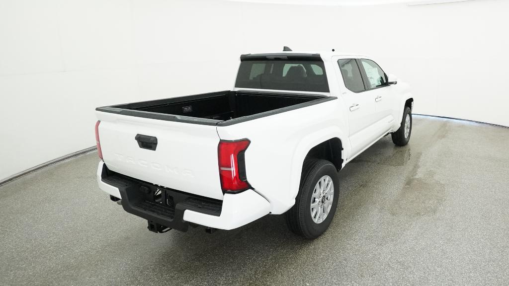 2025 Toyota Tacoma SR5 photo 4