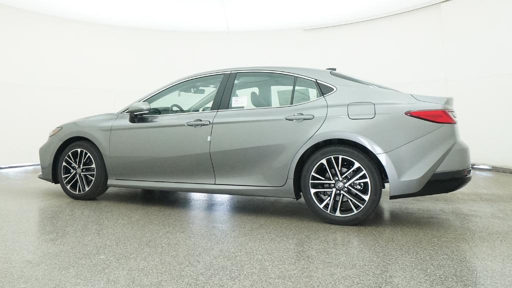 2025 Toyota Camry XLE photo 2